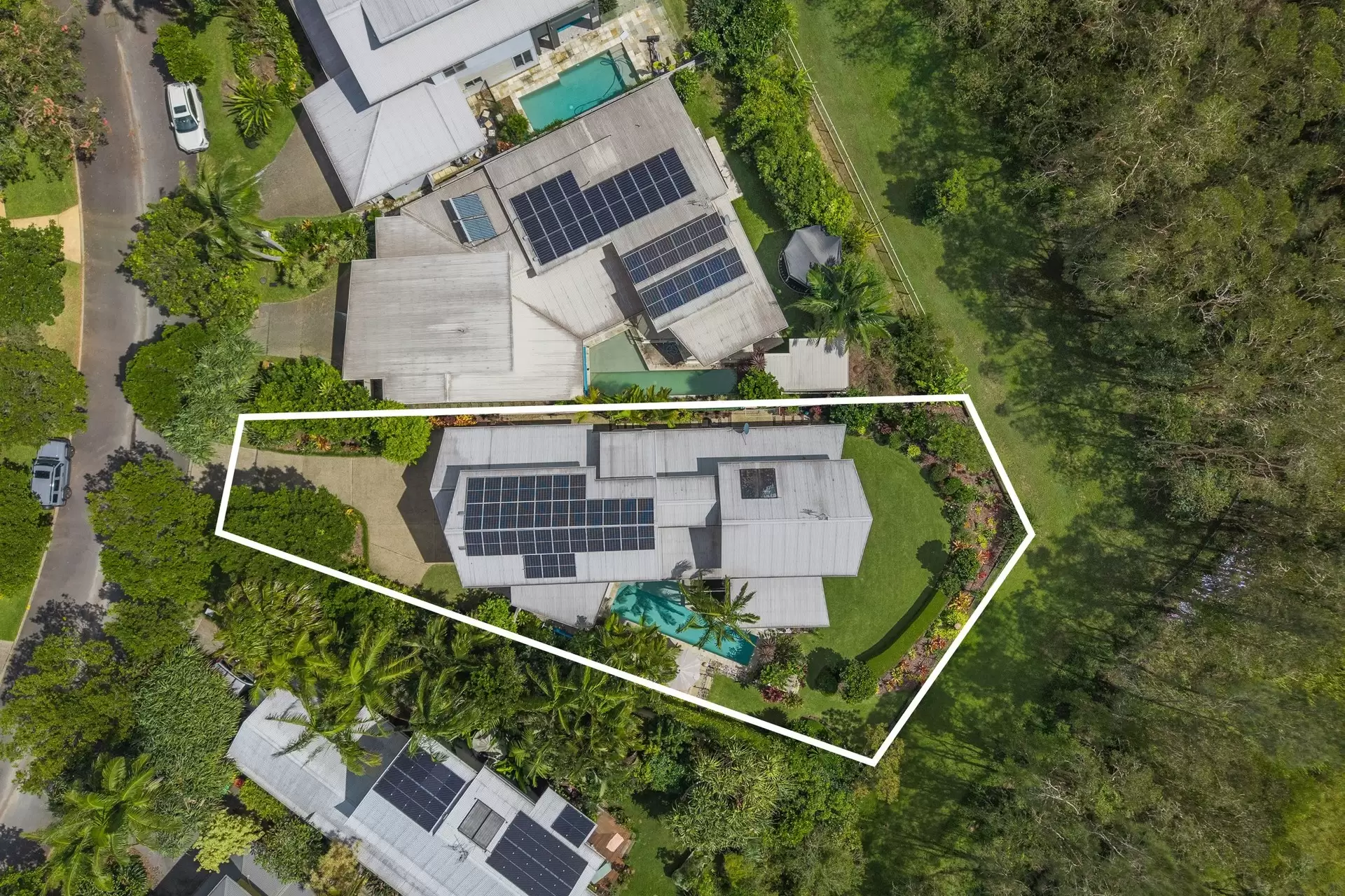 26 Mia Court, Ocean Shores Sold by Byron Bay Sotheby's International Realty - image 1