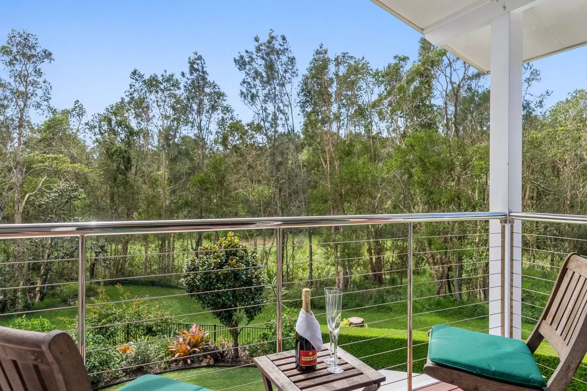 26 Mia Court, Ocean Shores Sold by Byron Bay Sotheby's International Realty - image 1