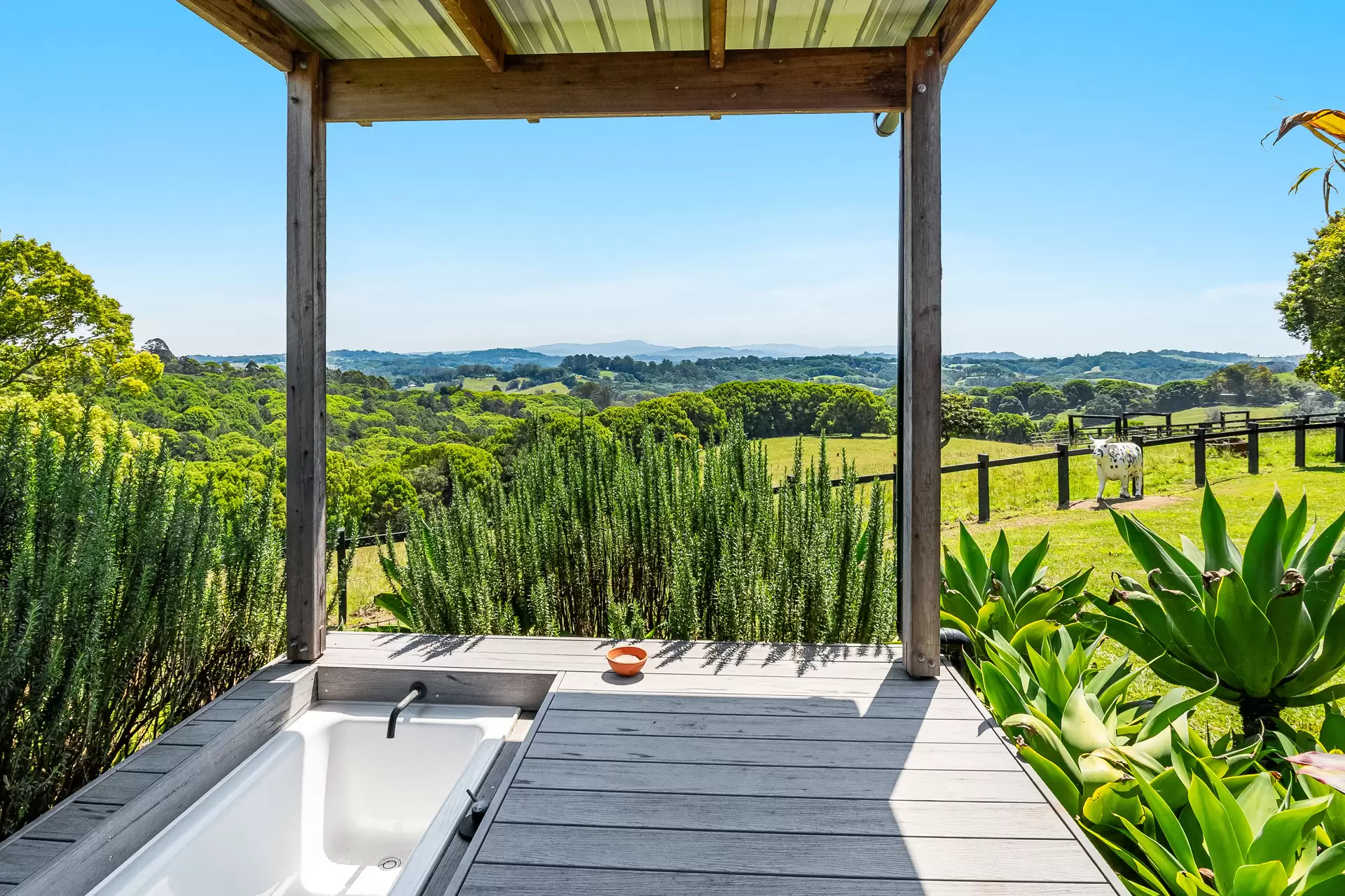 49 Cedarvale Road, Bangalow Sold by Byron Bay Sotheby's International Realty - image 1