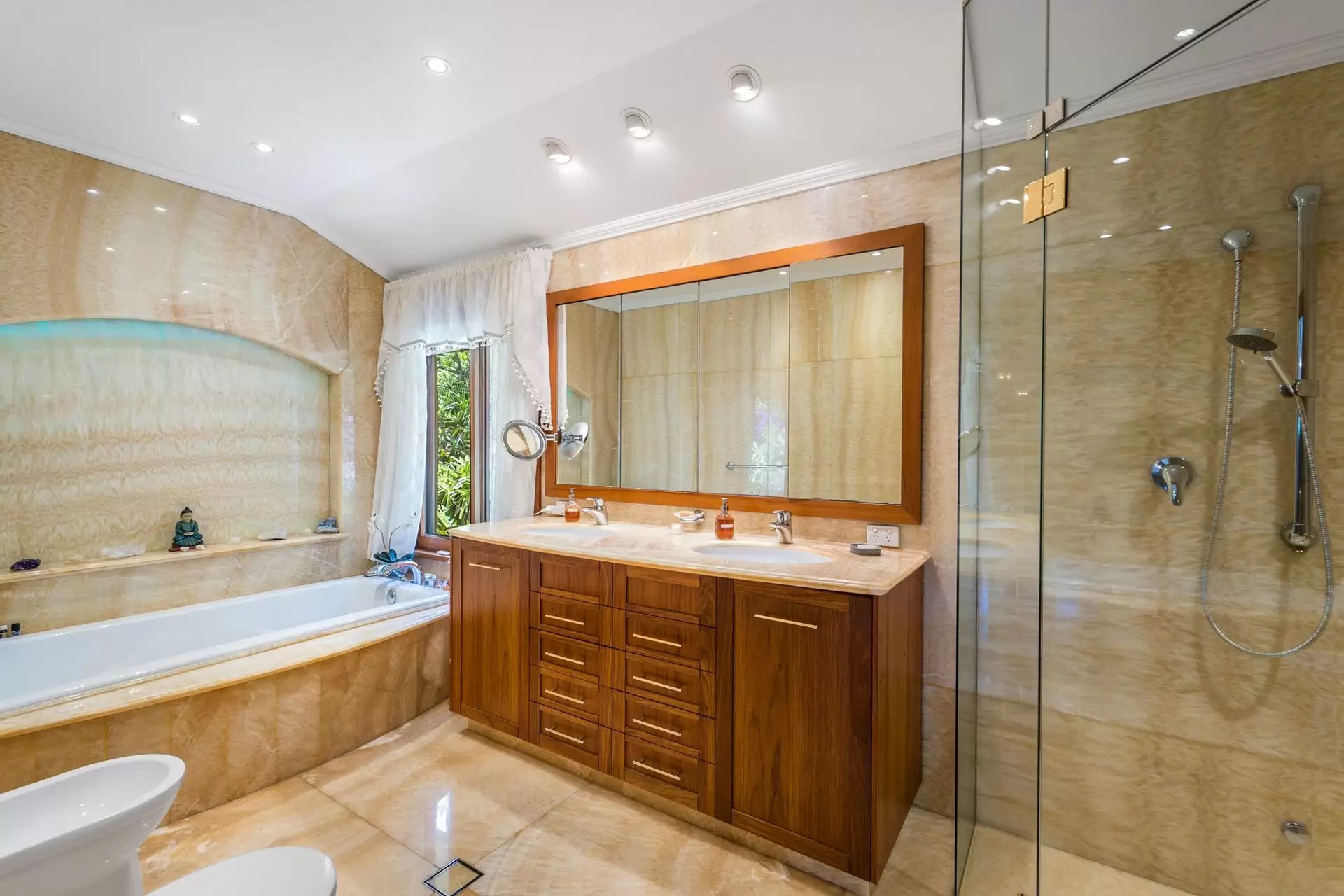 892 & 904 The Pocket Road, The Pocket For Sale by Byron Bay Sotheby's International Realty - image 1