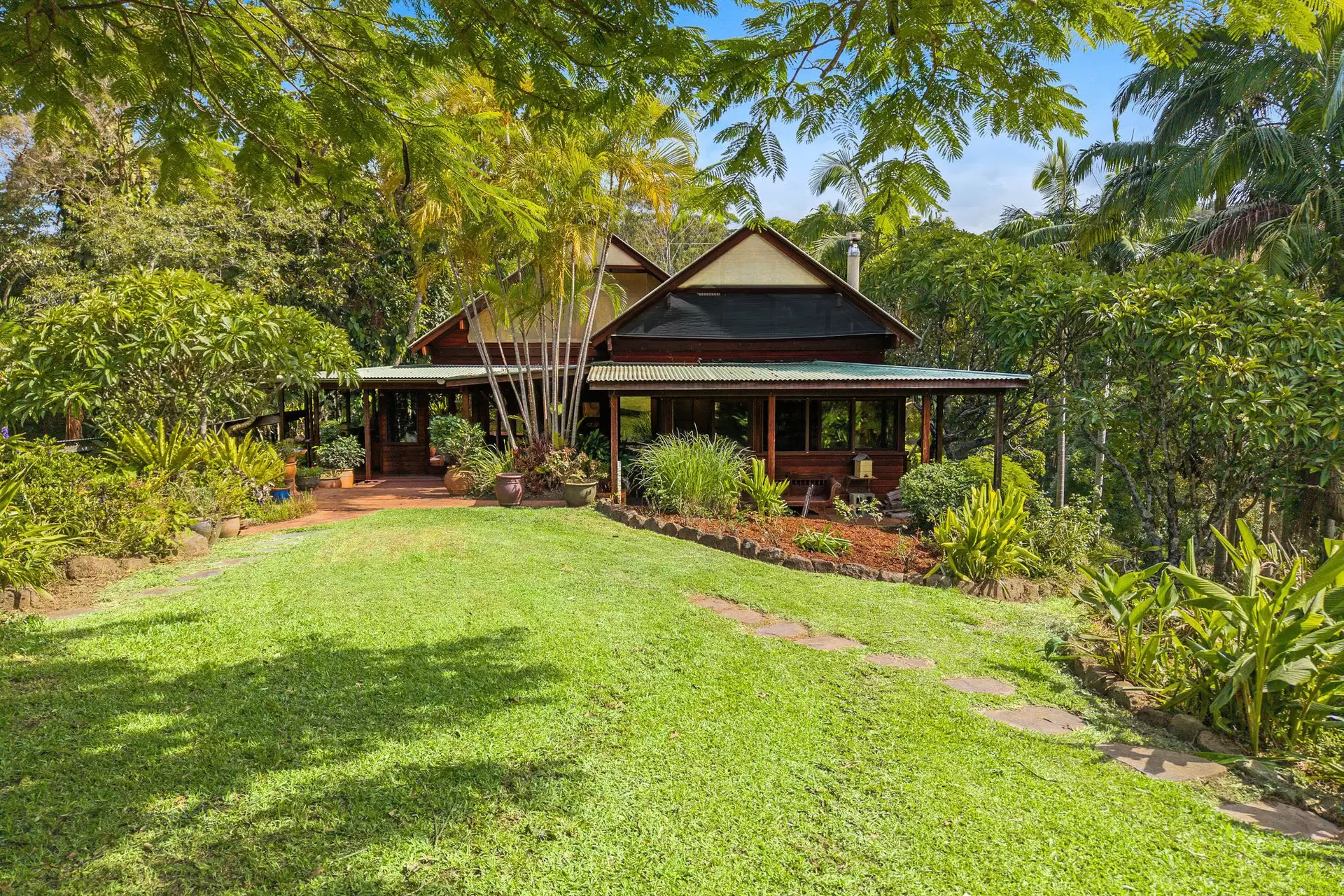 892 & 904 The Pocket Road, The Pocket For Sale by Byron Bay Sotheby's International Realty - image 1