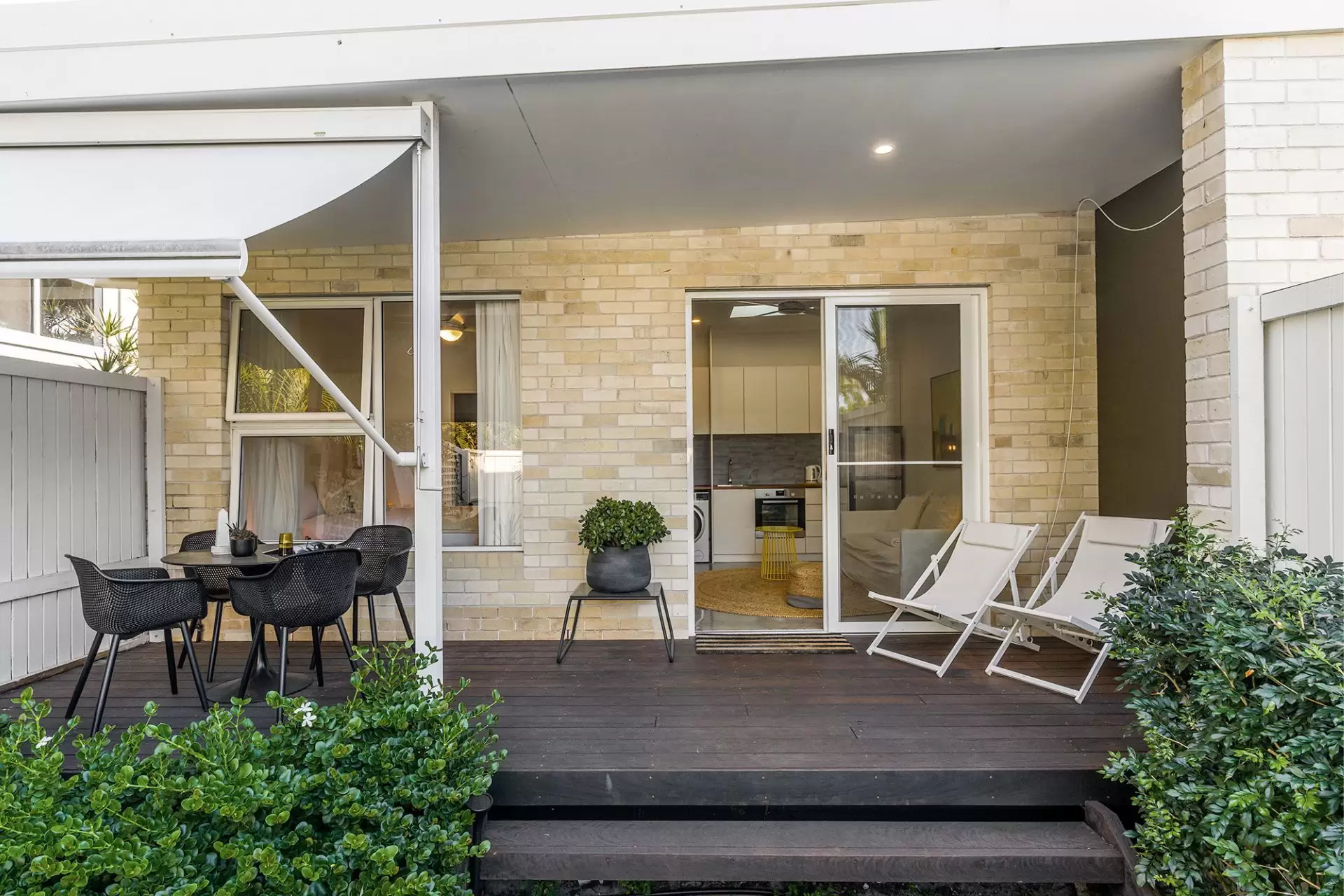 10 Brandon Street, Suffolk Park Sold by Byron Bay Sotheby's International Realty - image 1
