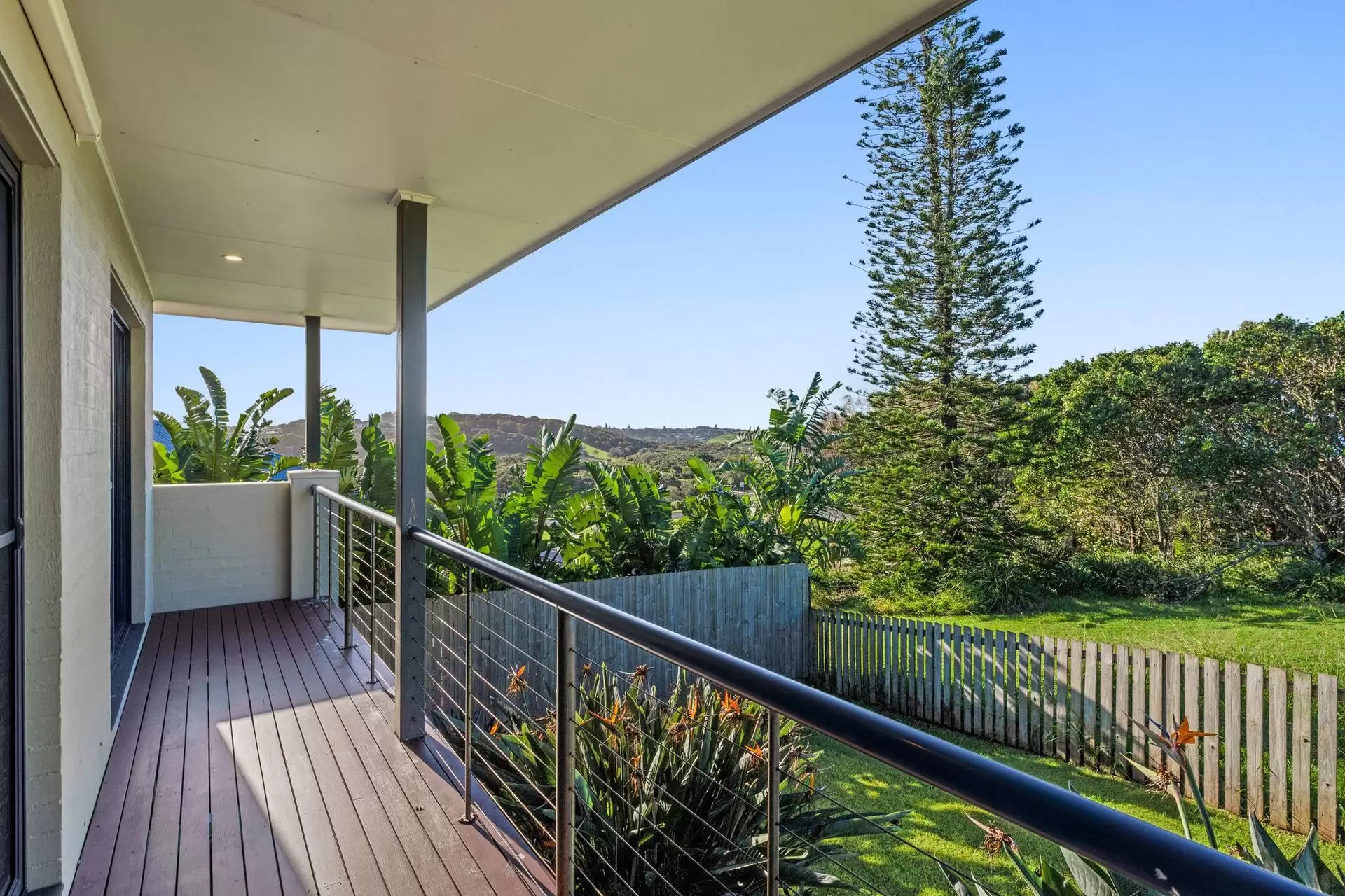 4 Monivae Place, Skennars Head Sold by Byron Bay Sotheby's International Realty - image 1
