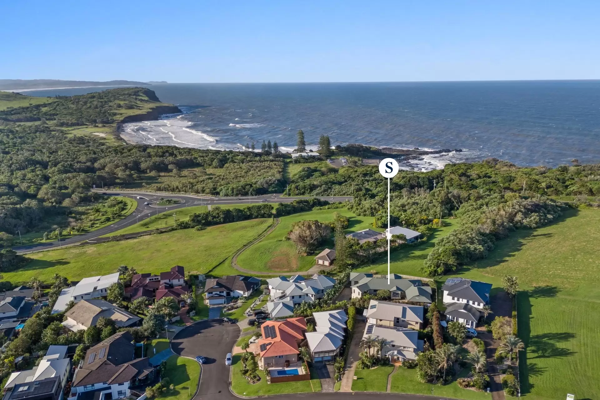 4 Monivae Place, Skennars Head Sold by Byron Bay Sotheby's International Realty - image 1