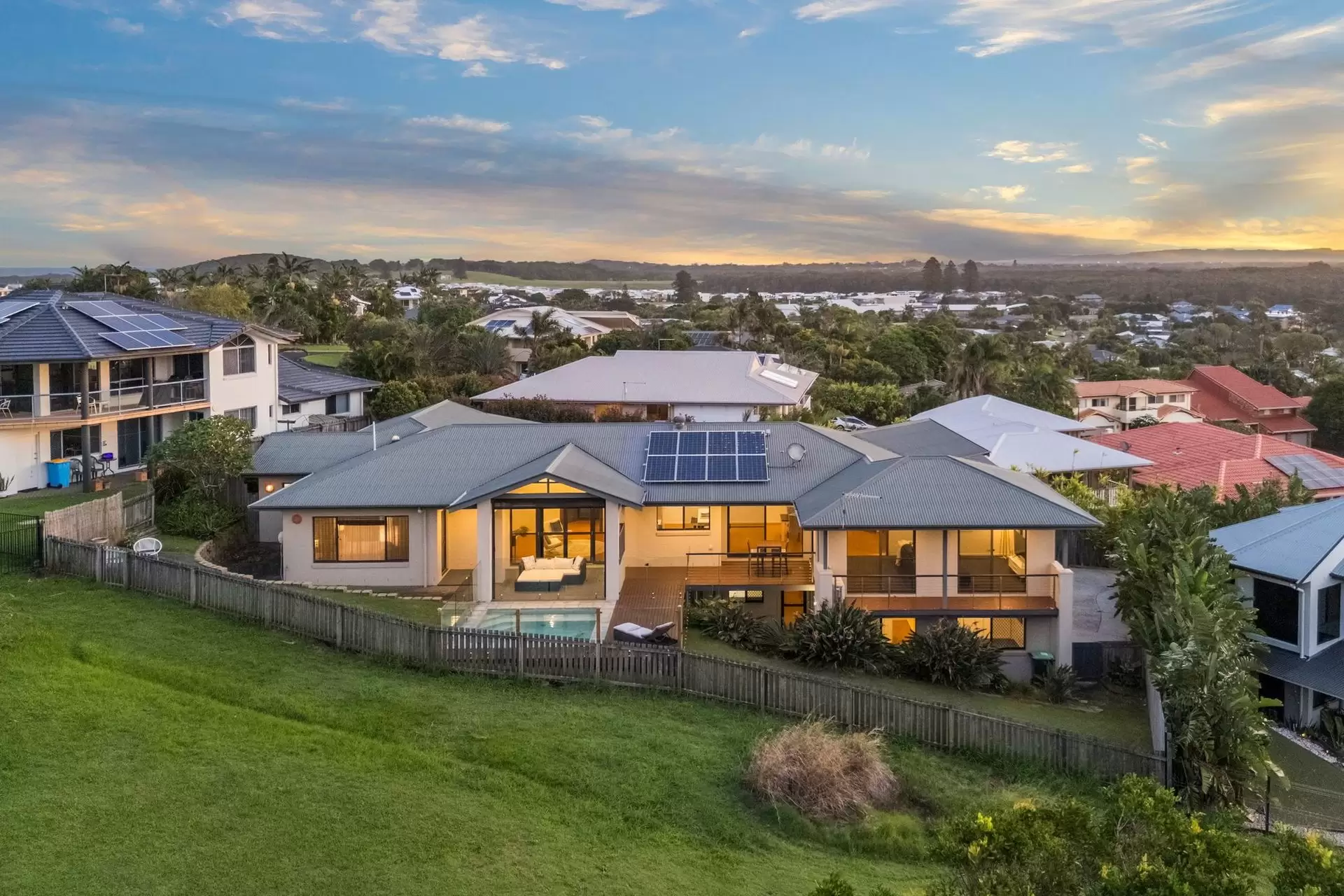4 Monivae Place, Skennars Head Sold by Byron Bay Sotheby's International Realty - image 1