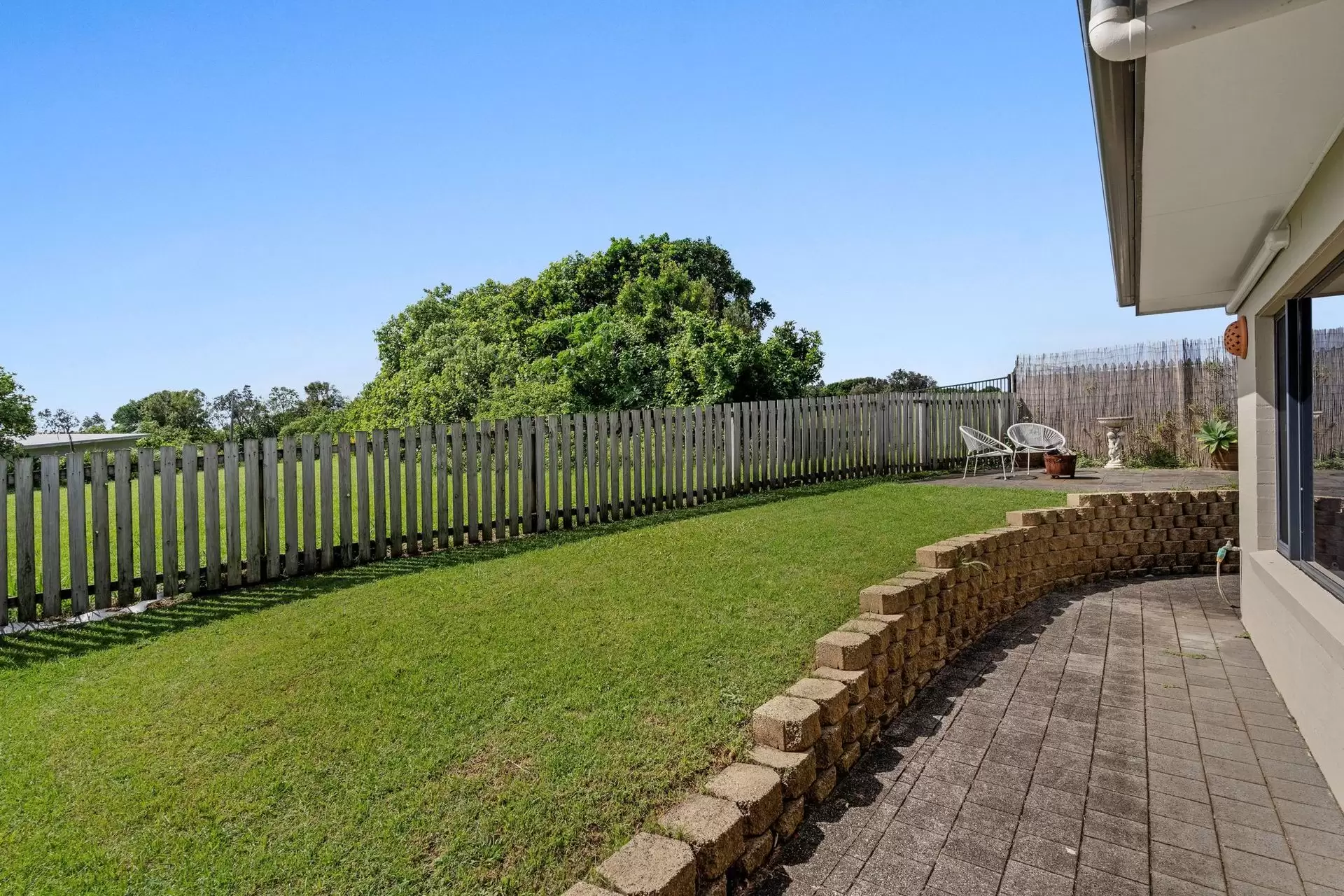4 Monivae Place, Skennars Head Sold by Byron Bay Sotheby's International Realty - image 1