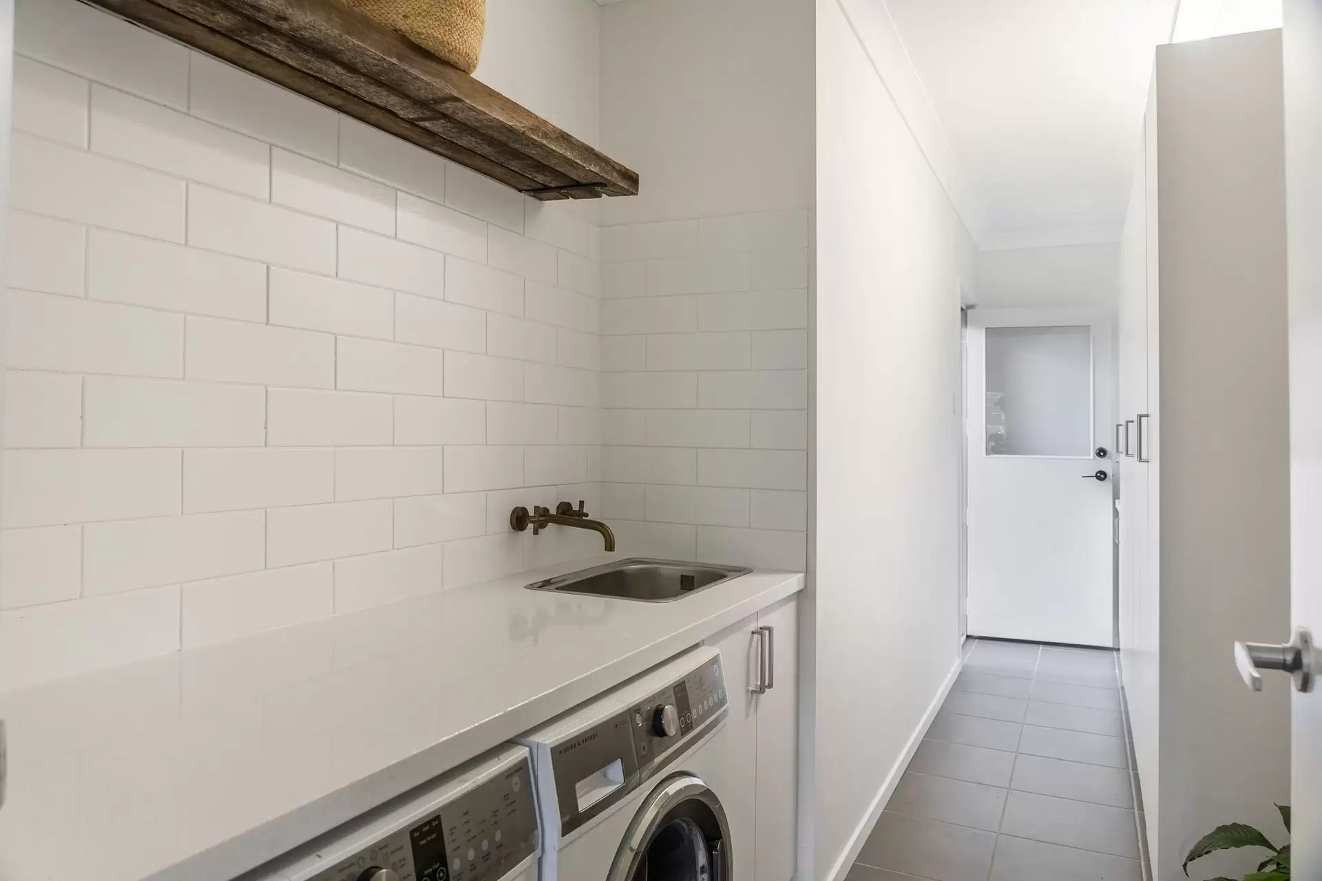 20 Corella Crescent, Mullumbimby Sold by Byron Bay Sotheby's International Realty - image 1