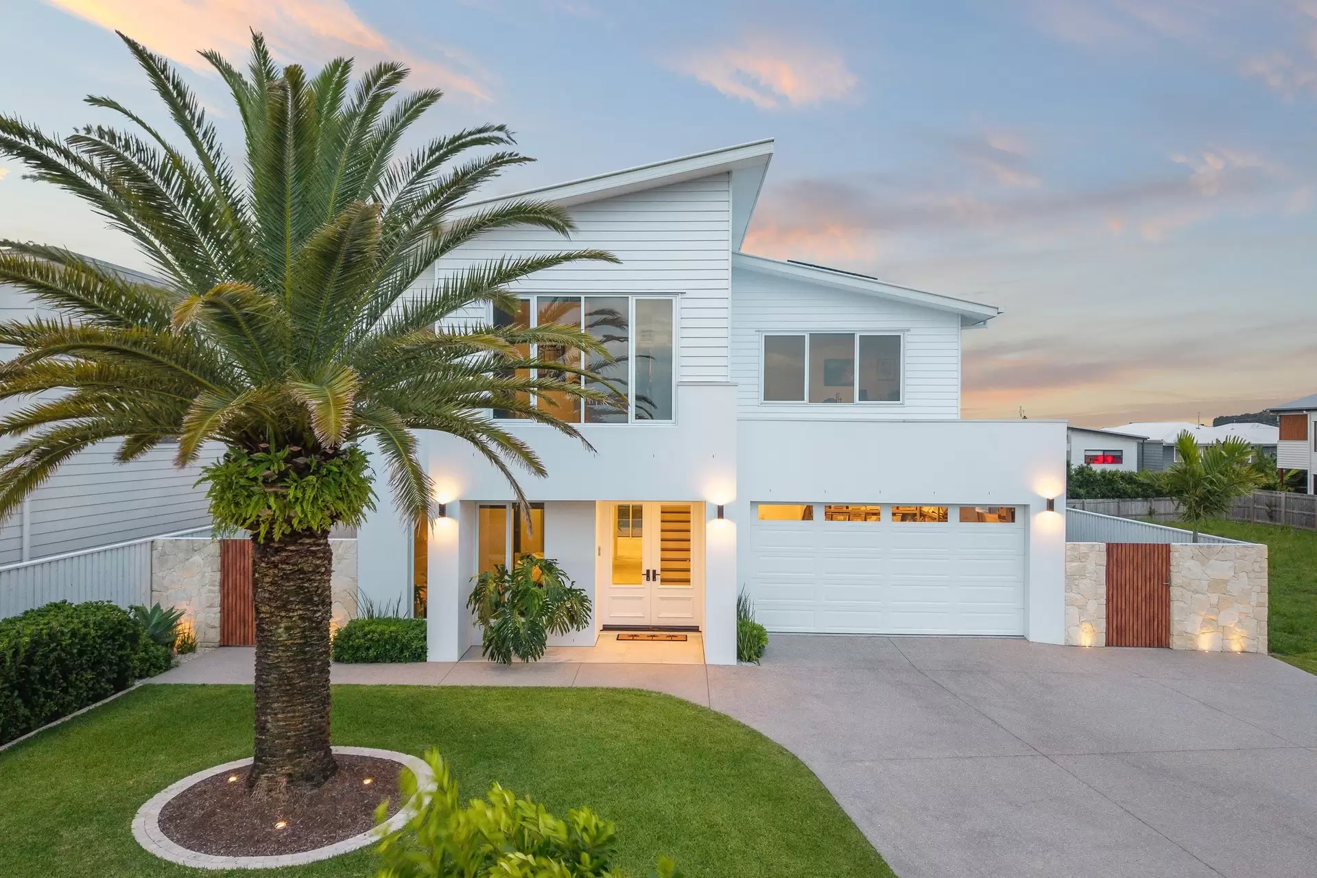 54 Stoneyhurst Drive, Lennox Head Sold by Byron Bay Sotheby's International Realty - image 1
