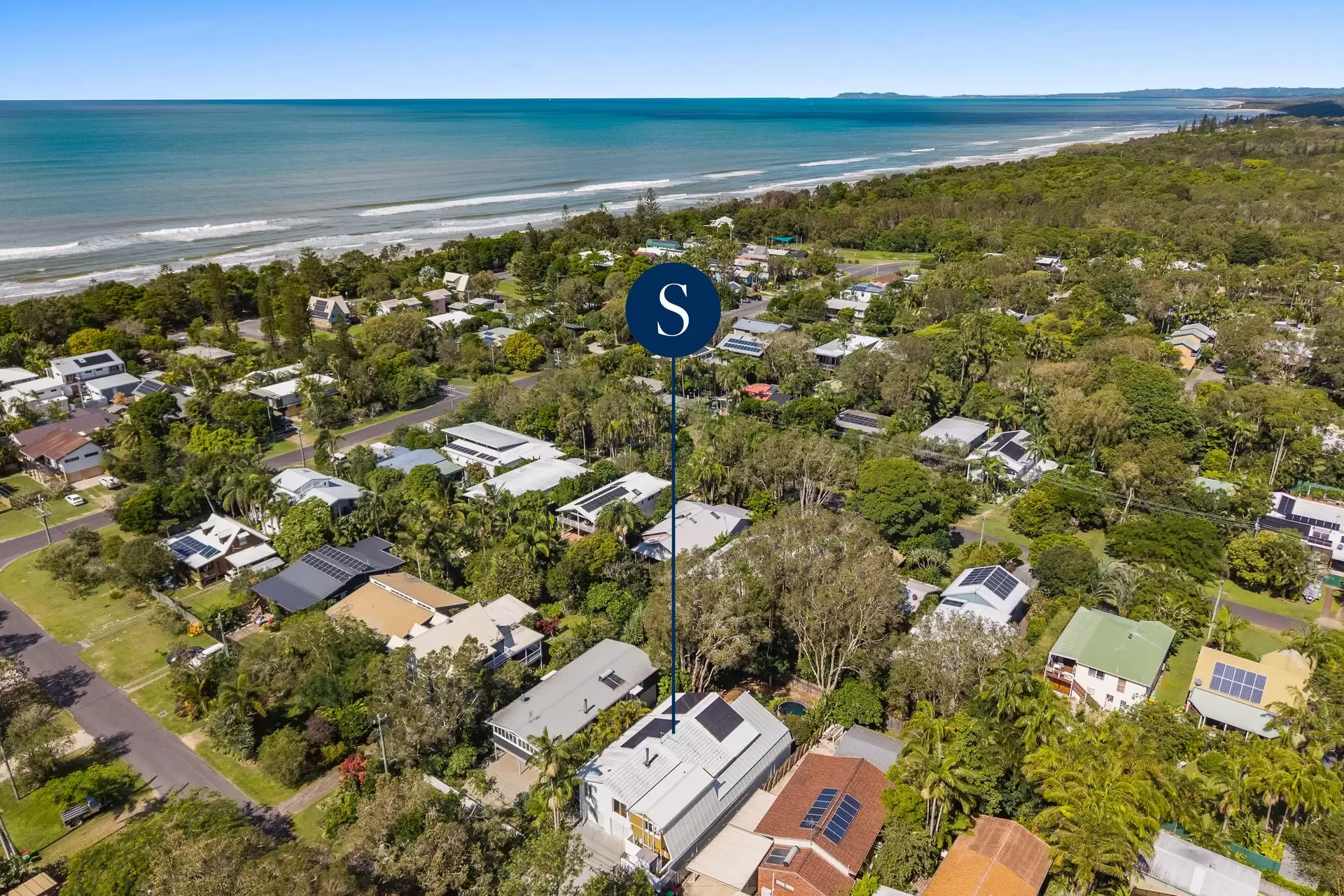 12 Gloria Street, South Golden Beach Sold by Byron Bay Sotheby's International Realty - image 1