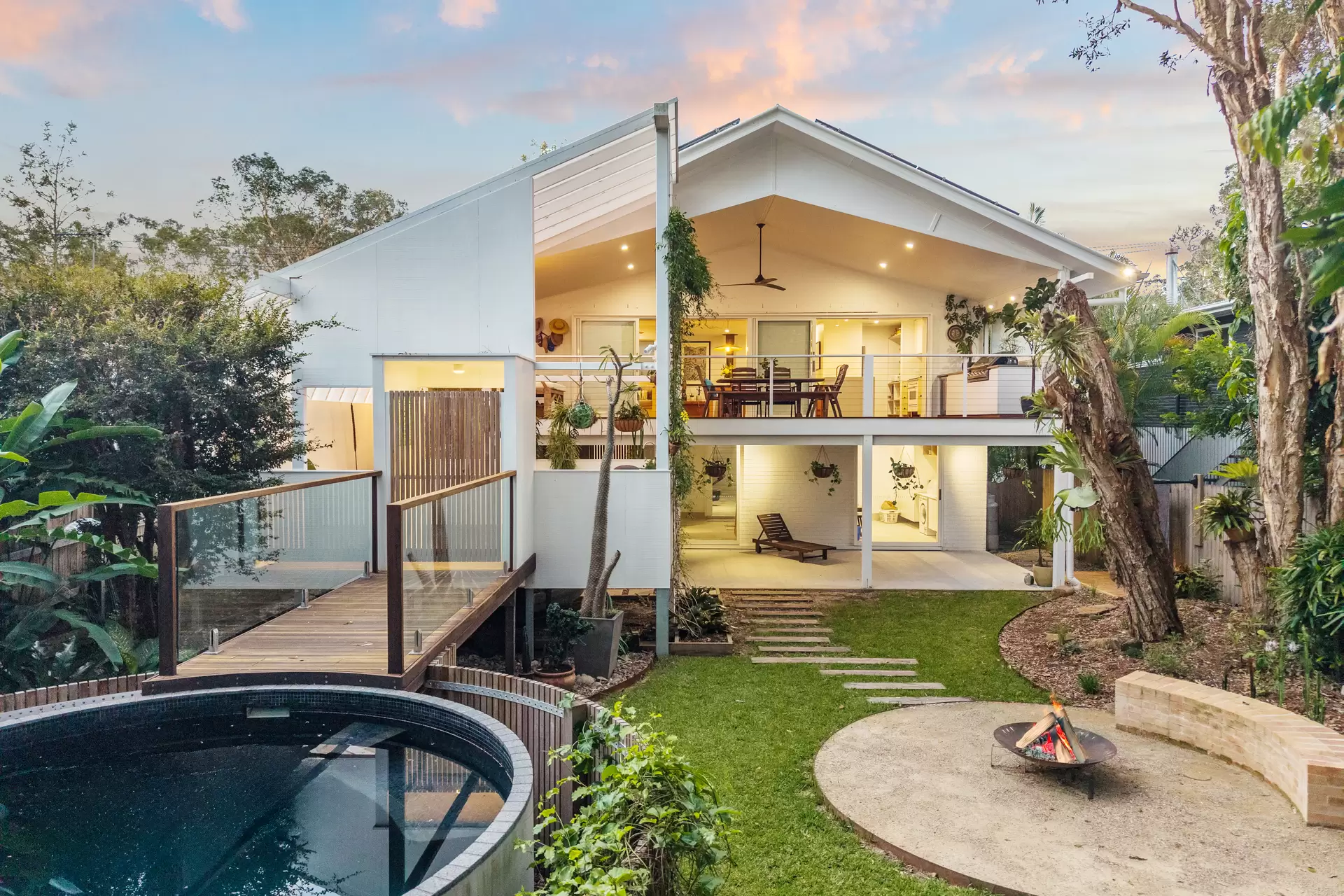 12 Gloria Street, South Golden Beach Sold by Byron Bay Sotheby's International Realty - image 1
