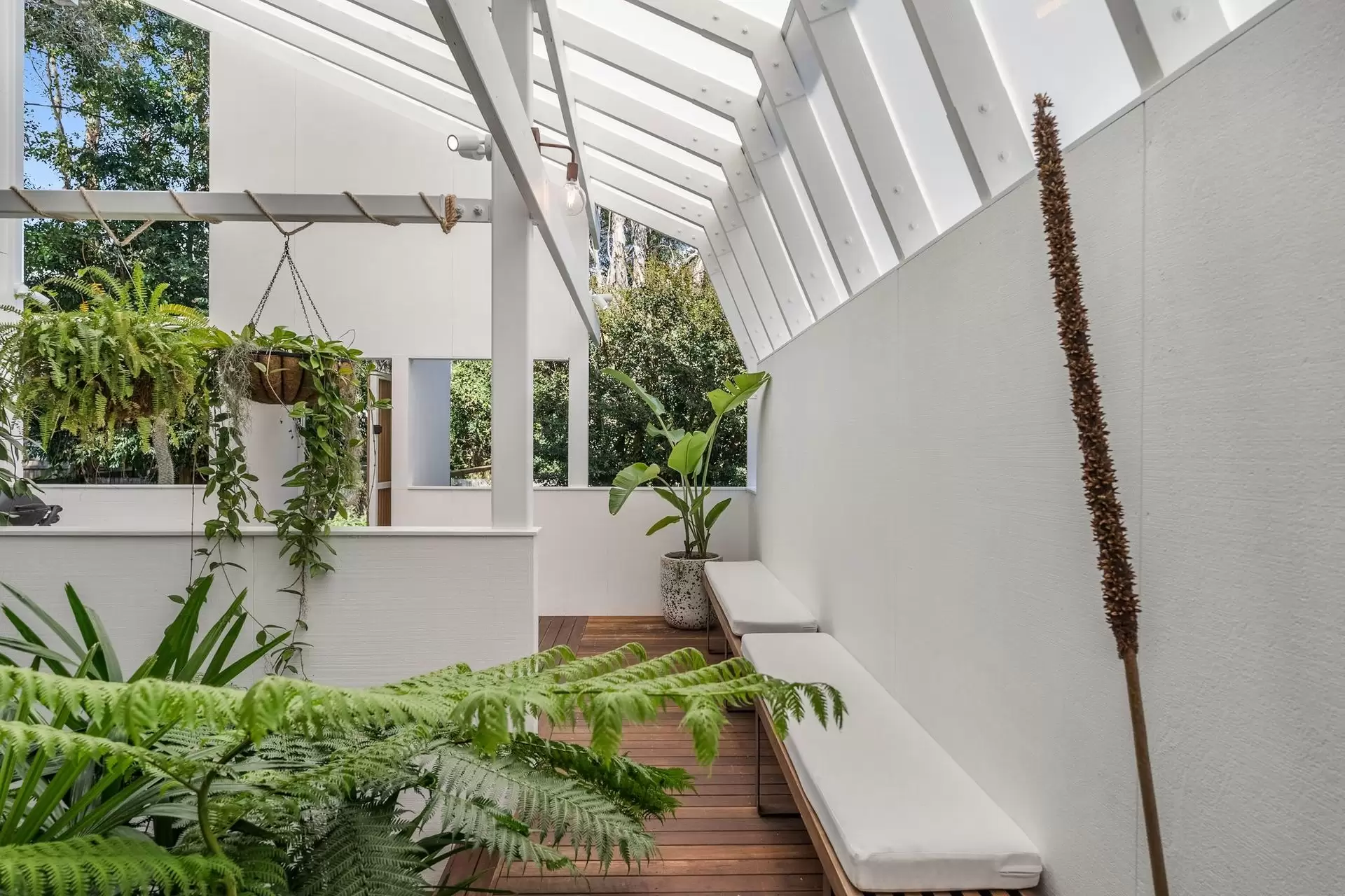 12 Gloria Street, South Golden Beach Sold by Byron Bay Sotheby's International Realty - image 1