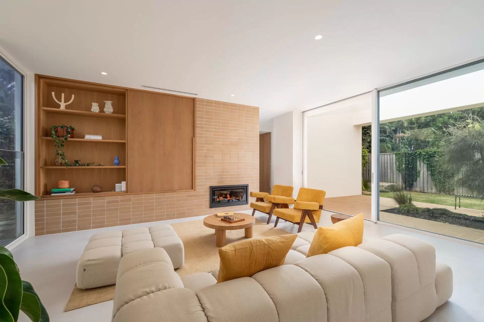 106 Alcorn Street, Suffolk Park Sold by Byron Bay Sotheby's International Realty - image 1