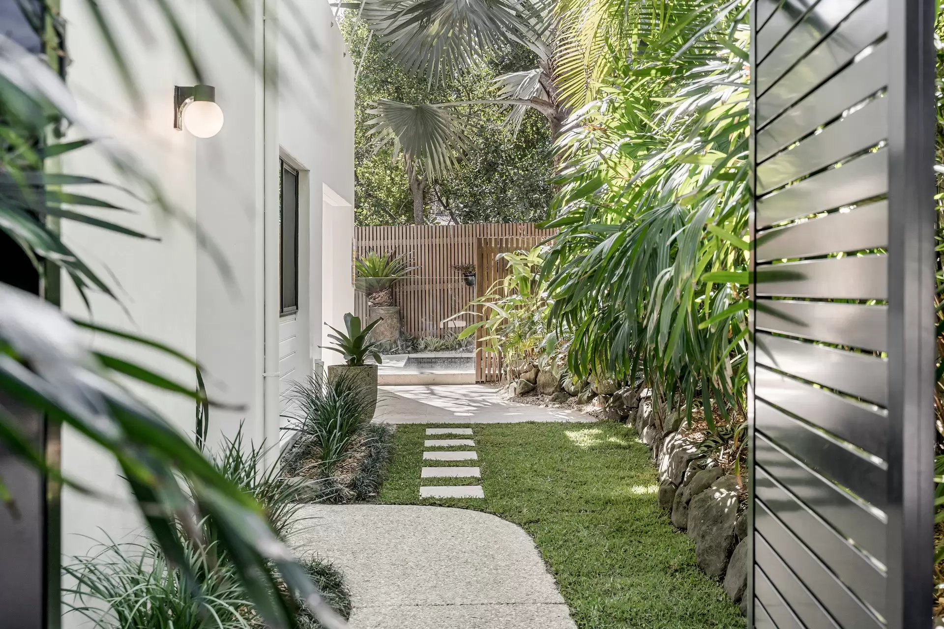 1/36 Alcorn Street, Suffolk Park Sold by Byron Bay Sotheby's International Realty - image 1