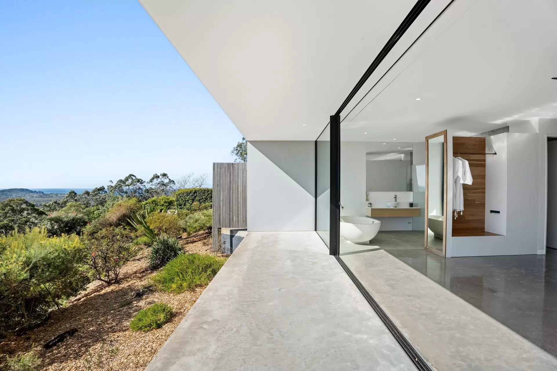 352 Bangalow Road, Hayters Hill Sold by Byron Bay Sotheby's International Realty - image 1