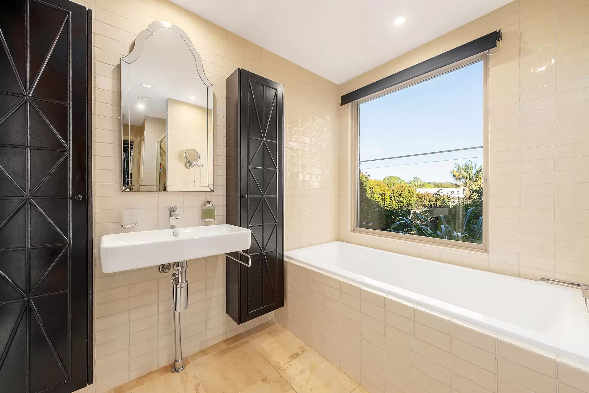 11 Green Frog Lane, Bangalow Sold by Byron Bay Sotheby's International Realty - image 1