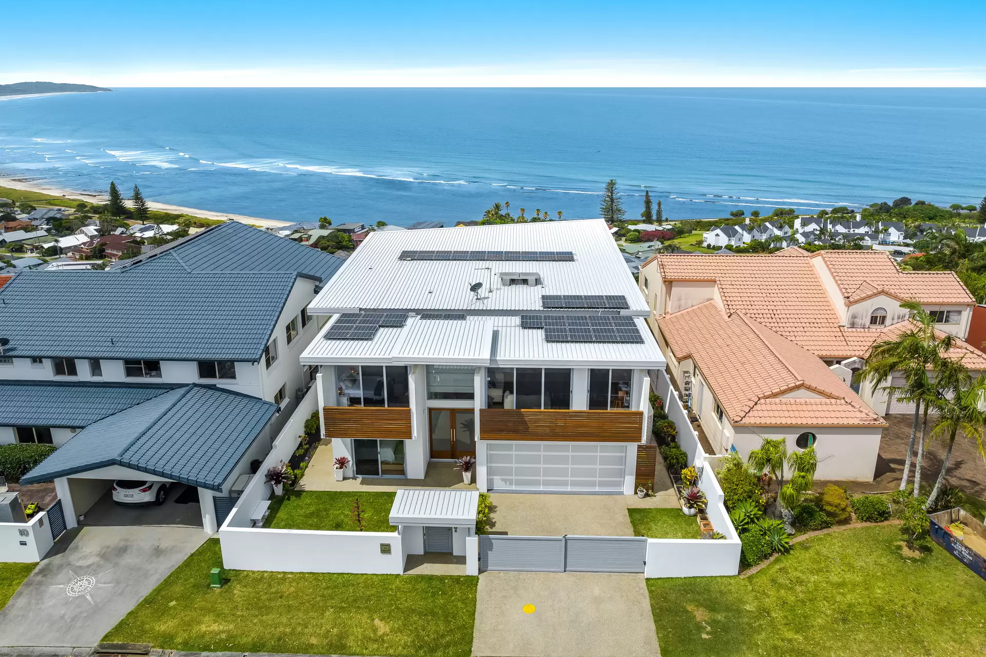 11 Henderson Place, Lennox Head For Sale by Byron Bay Sotheby's International Realty - image 1