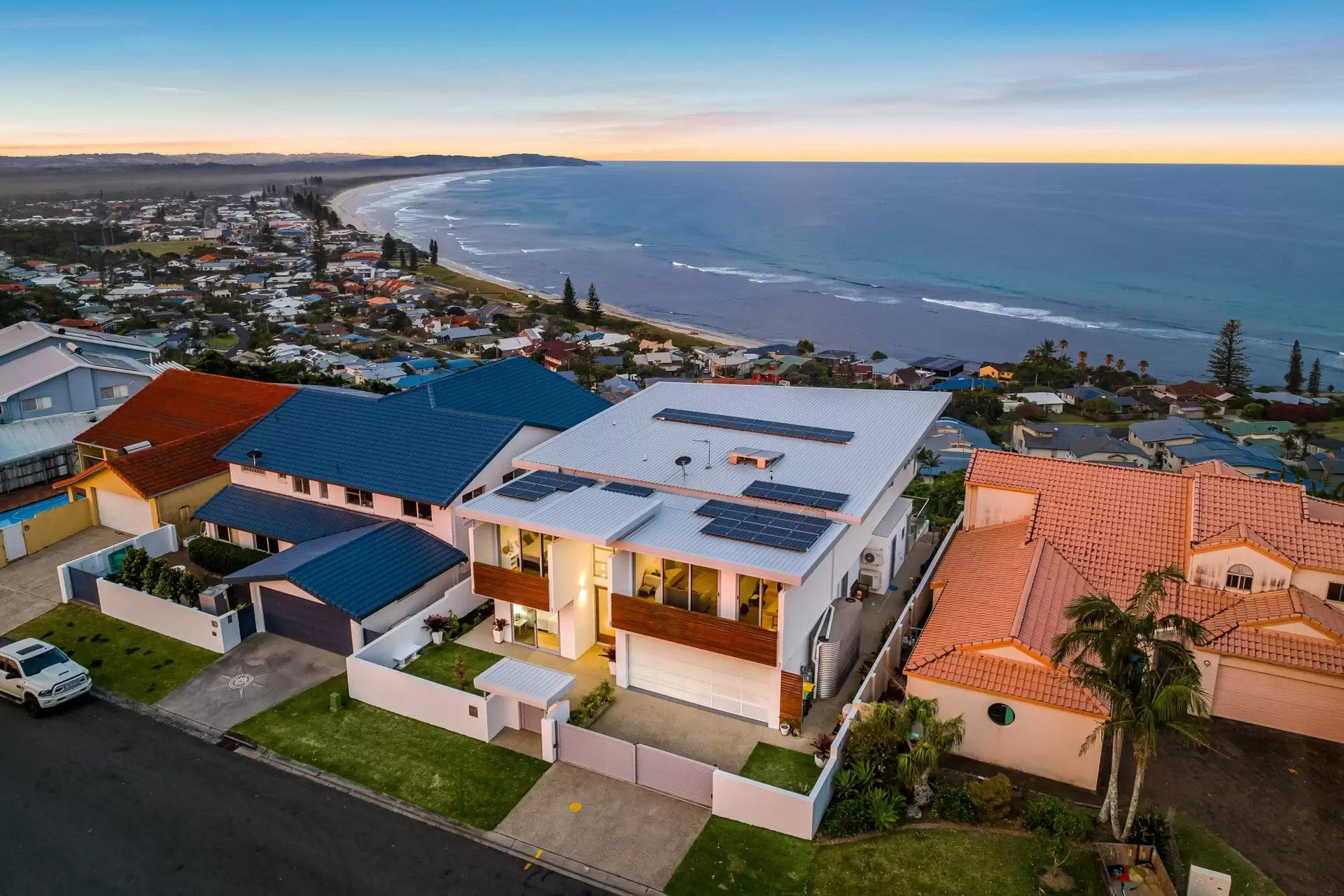 11 Henderson Place, Lennox Head For Sale by Byron Bay Sotheby's International Realty - image 1