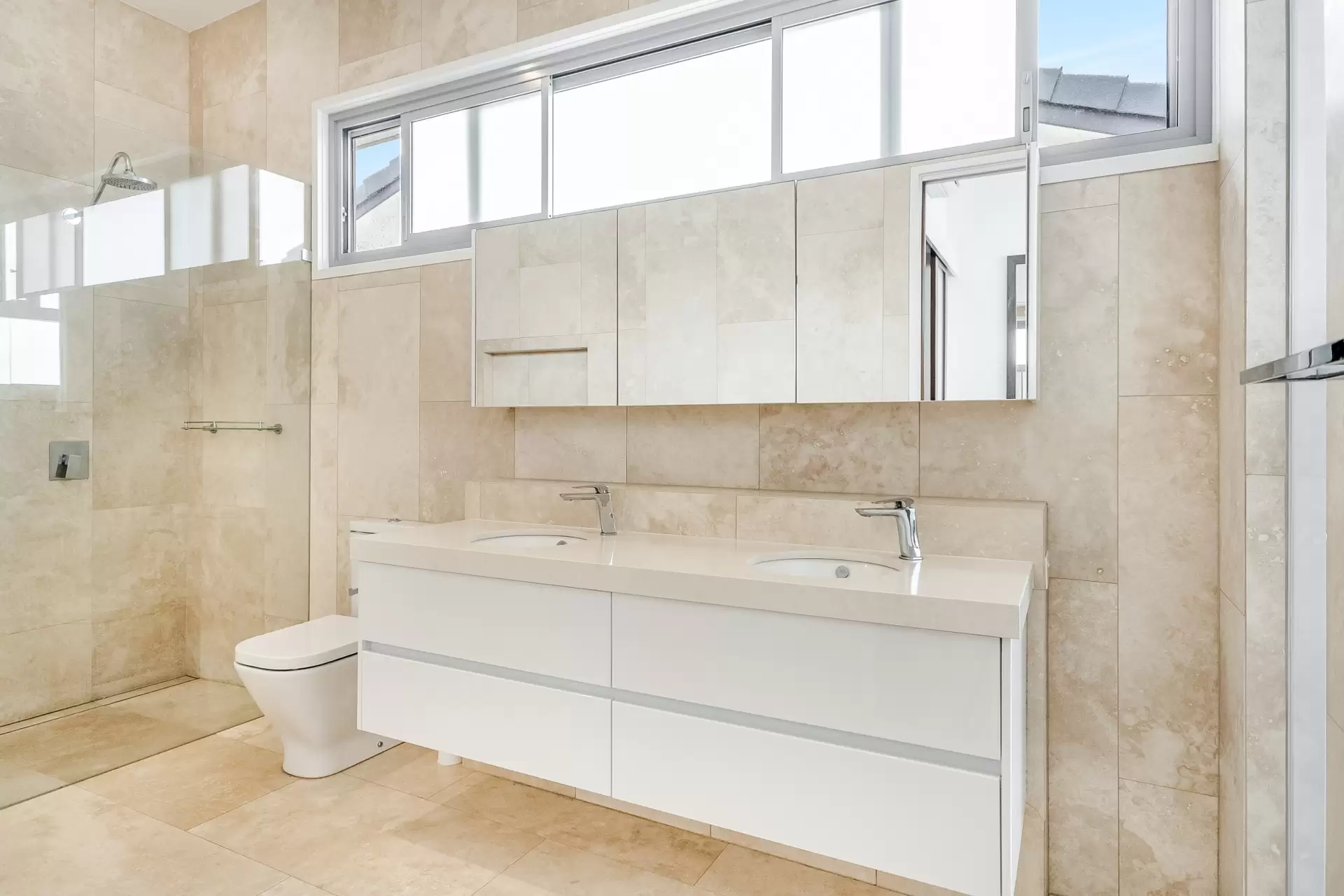 11 Henderson Place, Lennox Head For Sale by Byron Bay Sotheby's International Realty - image 1