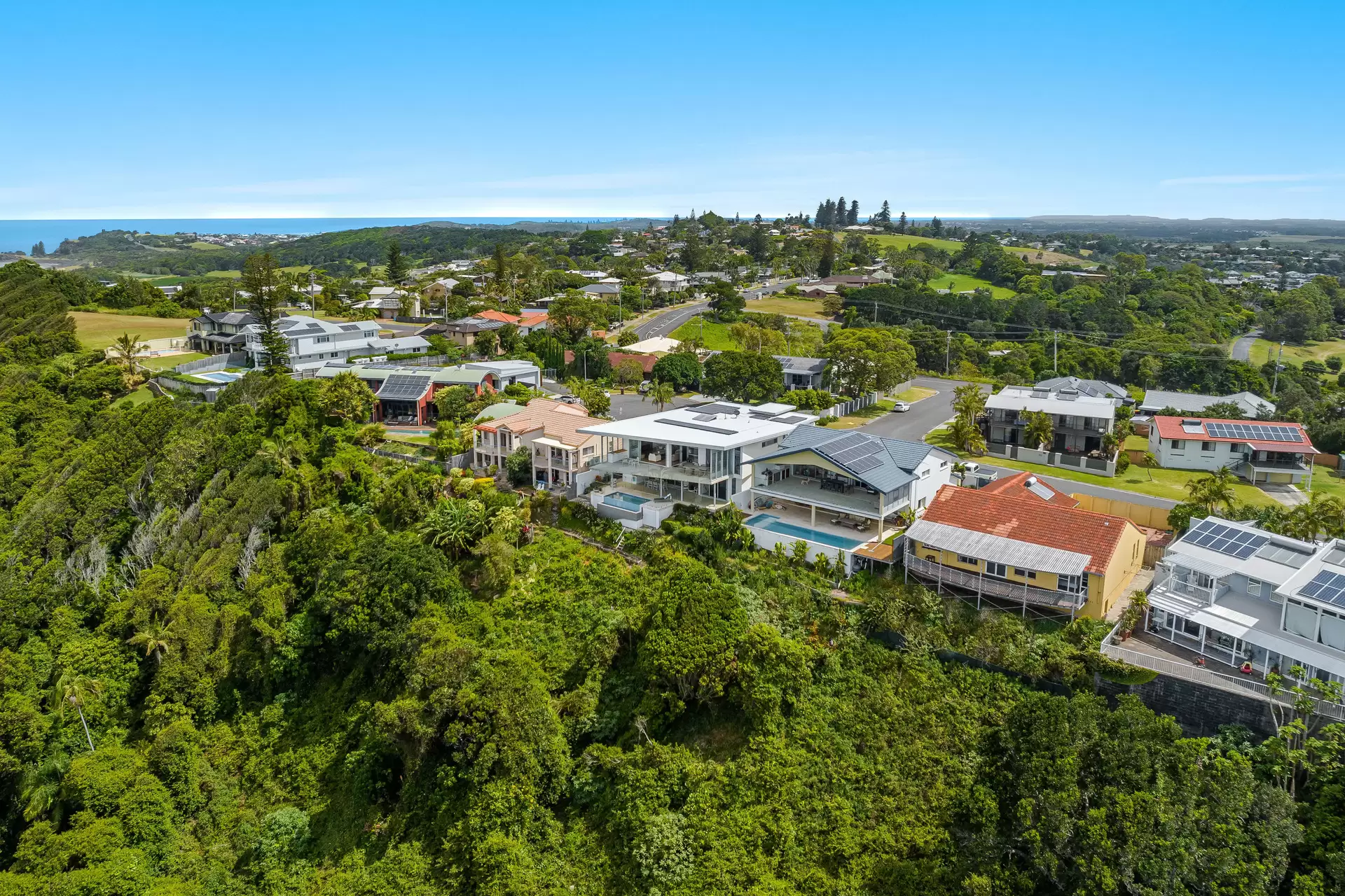 11 Henderson Place, Lennox Head For Sale by Byron Bay Sotheby's International Realty - image 1