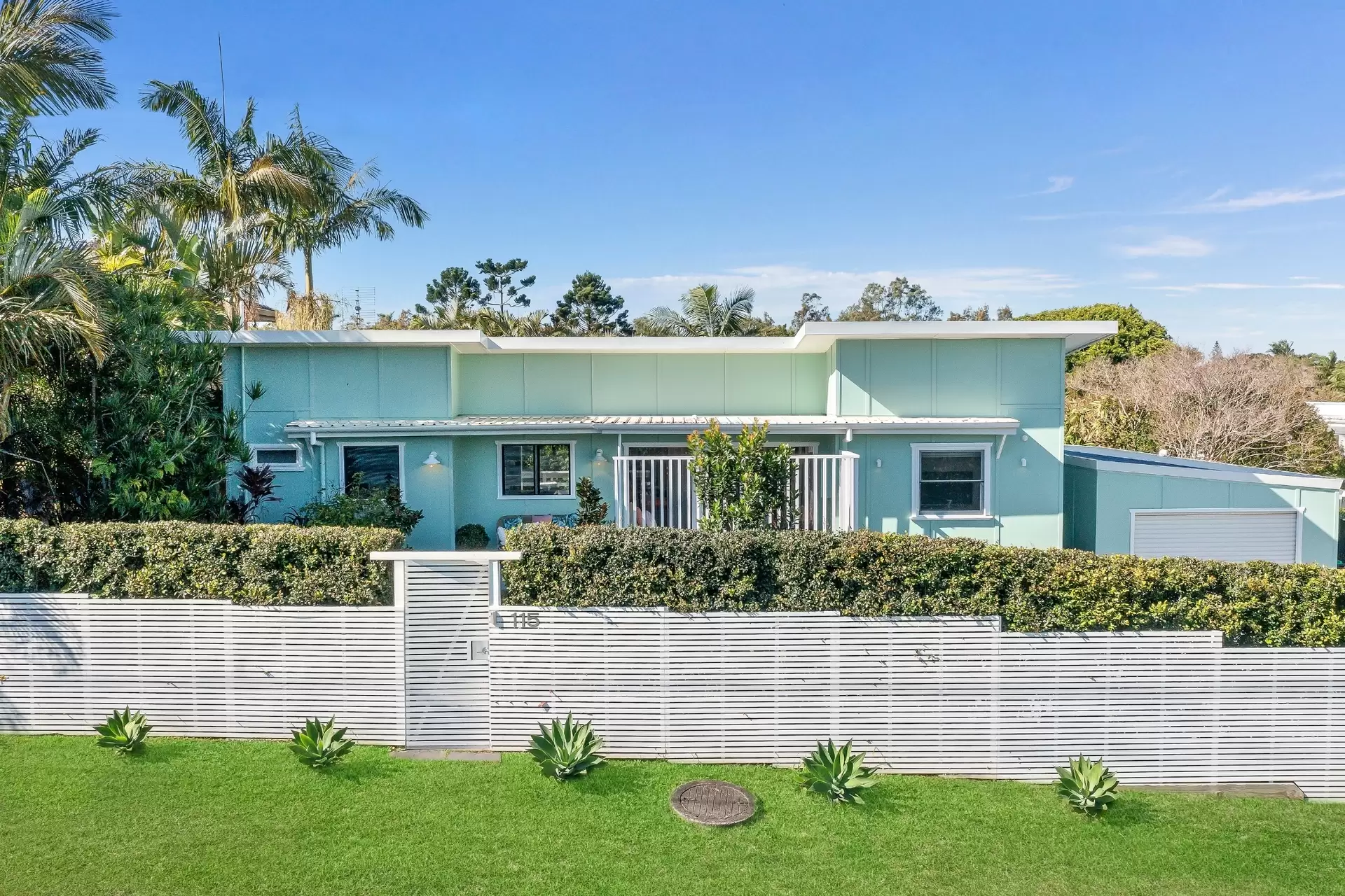 115 Paterson Street, Byron Bay For Sale by Byron Bay Sotheby's International Realty - image 1