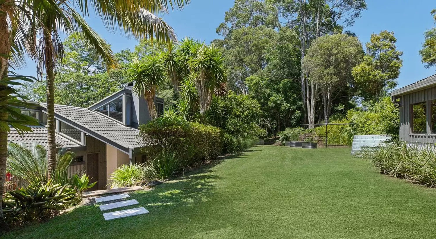 15 Newes Road, Coorabell Sold by Byron Bay Sotheby's International Realty - image 1