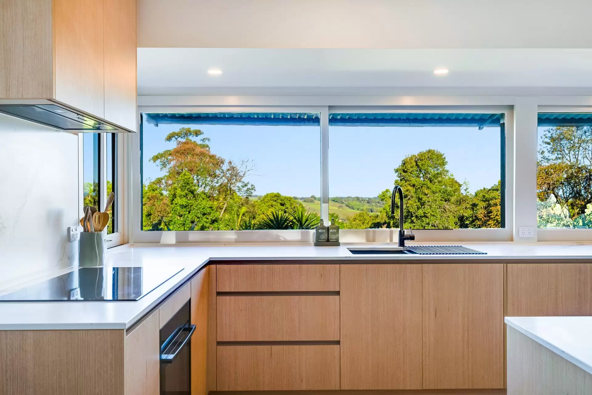15 Newes Road, Coorabell Sold by Byron Bay Sotheby's International Realty - image 1