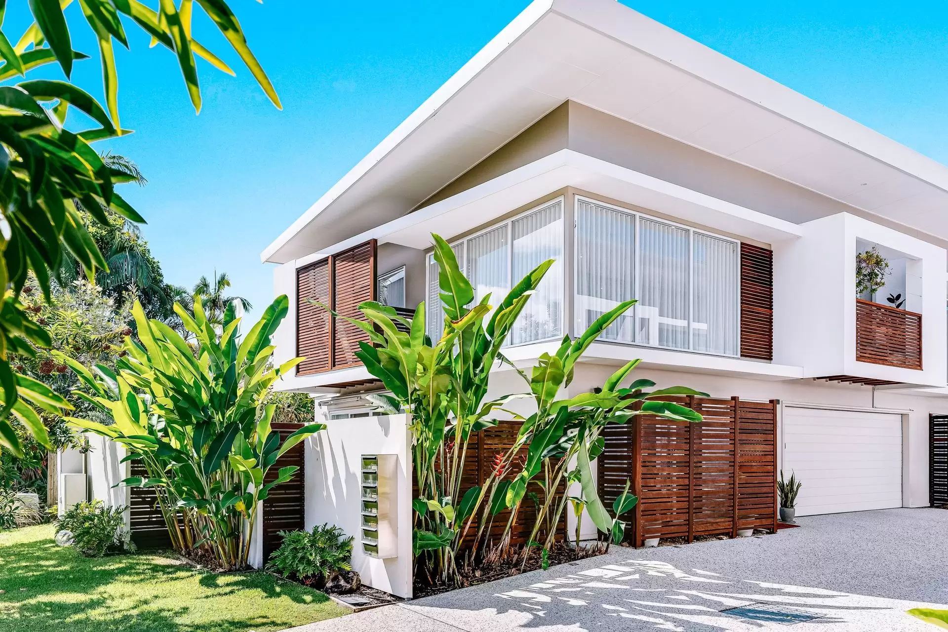 4/47 Belongil Crescent, Byron Bay Sold by Byron Bay Sotheby's International Realty - image 1