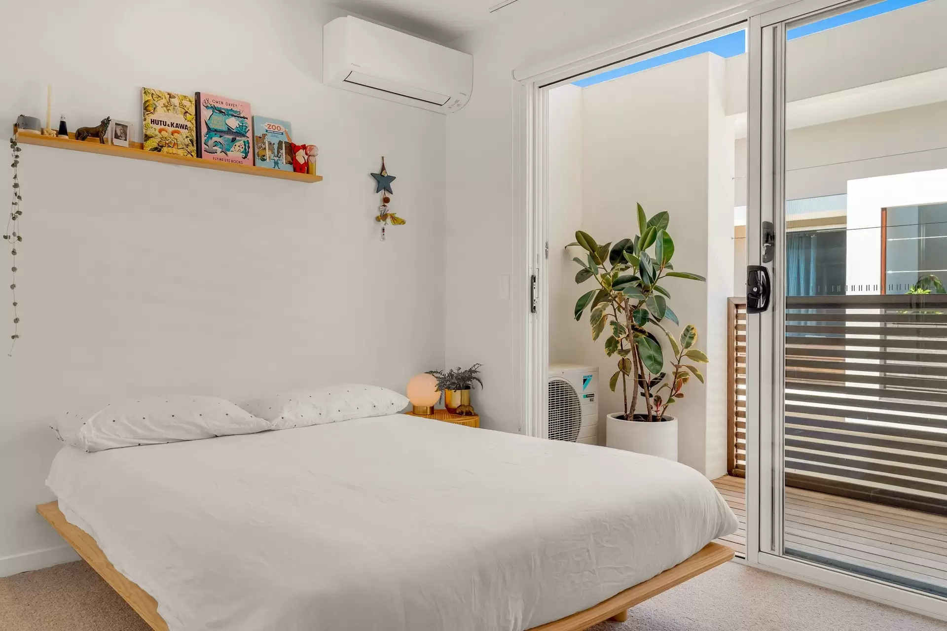 4/47 Belongil Crescent, Byron Bay Sold by Byron Bay Sotheby's International Realty - image 1