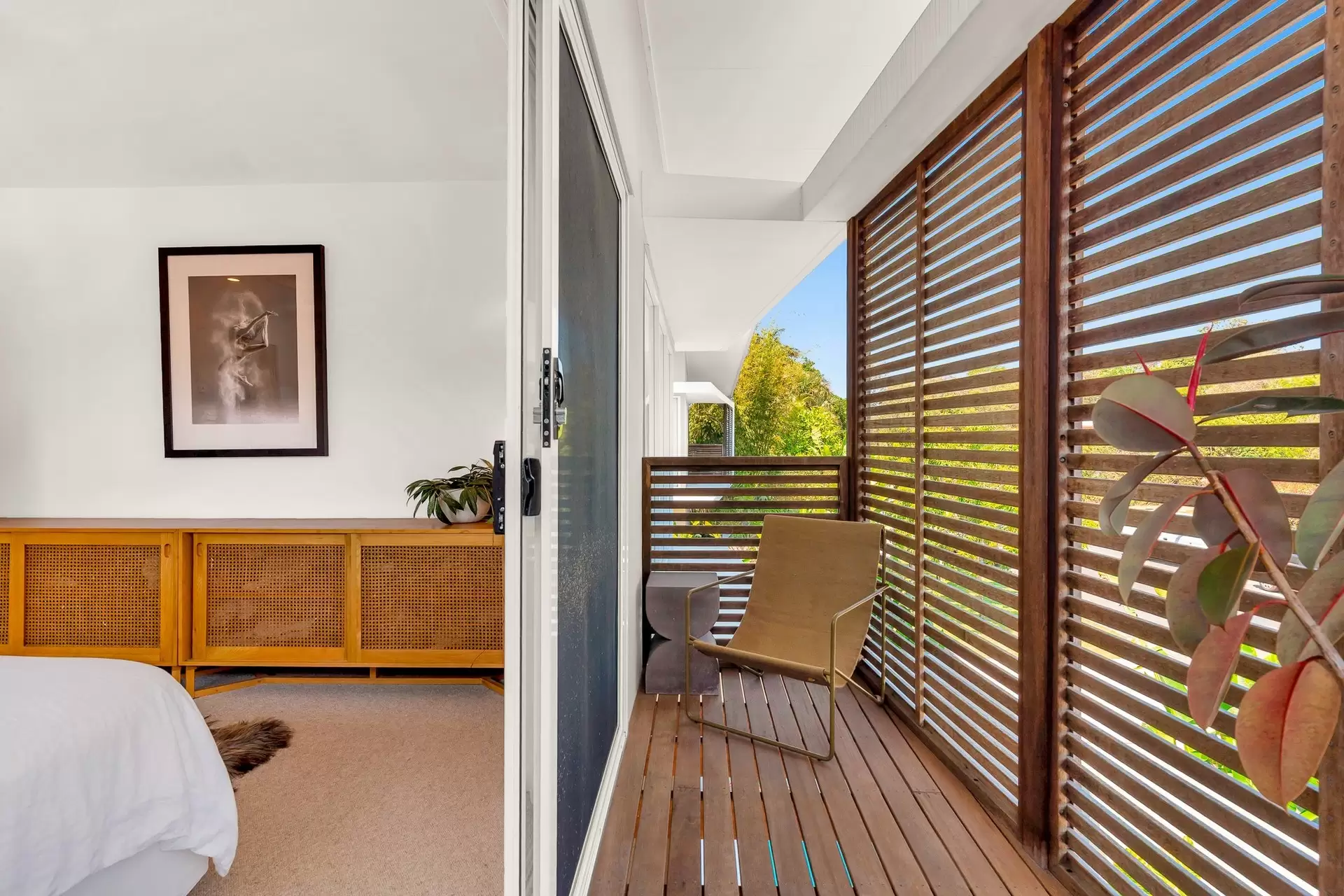 4/47 Belongil Crescent, Byron Bay Sold by Byron Bay Sotheby's International Realty - image 1