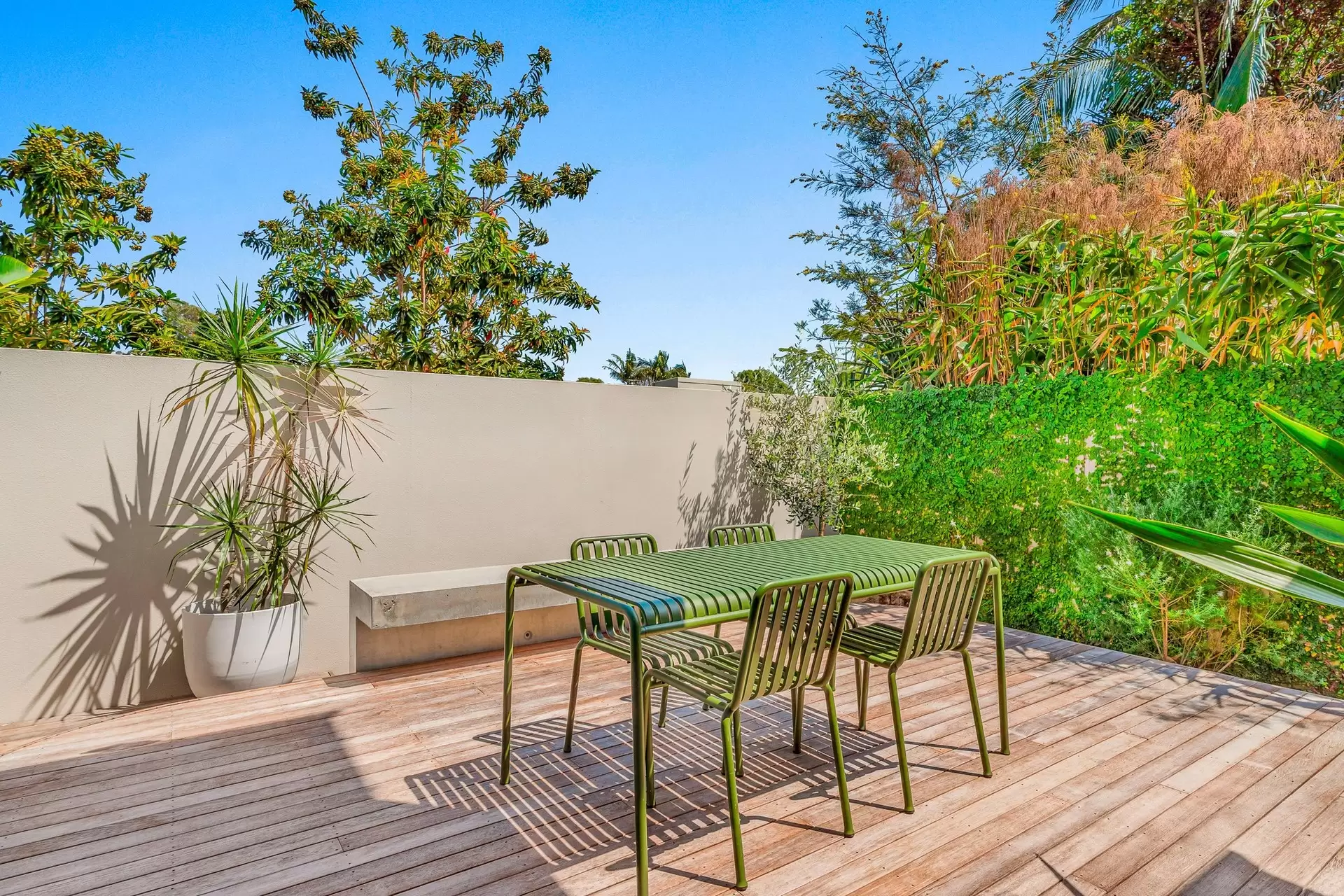 4/47 Belongil Crescent, Byron Bay Sold by Byron Bay Sotheby's International Realty - image 1