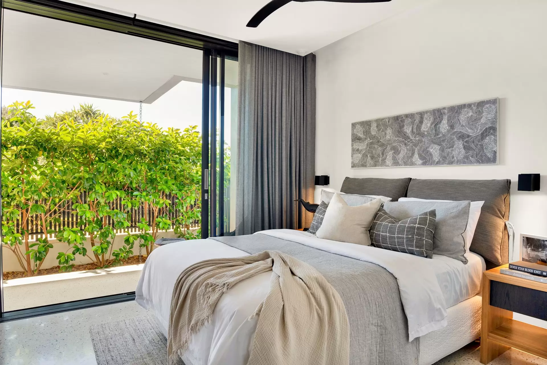 8 Palm Avenue, Cabarita Beach For Sale by Byron Bay Sotheby's International Realty - image 1