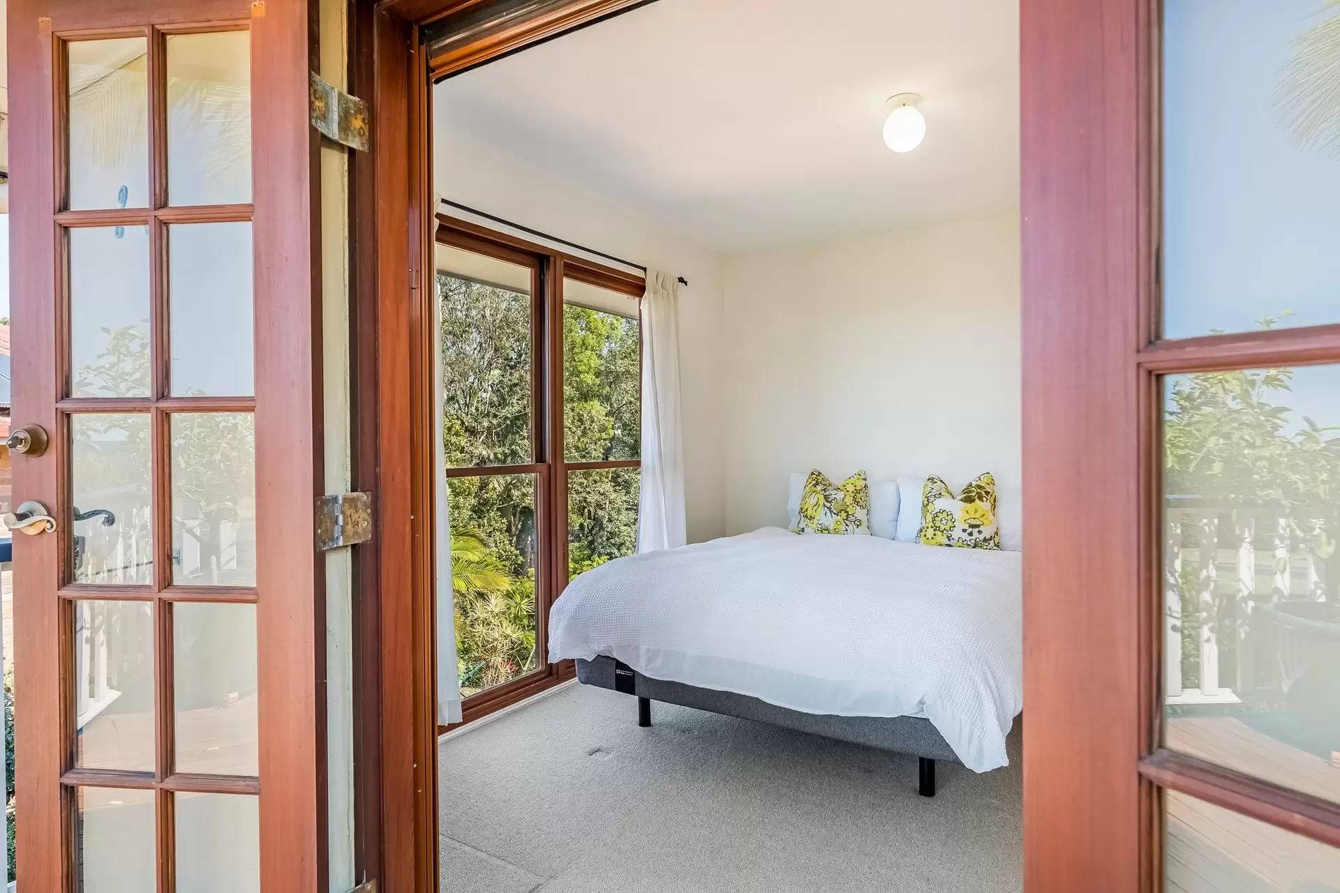 13 Yengarie Way, Ocean Shores Sold by Byron Bay Sotheby's International Realty - image 1