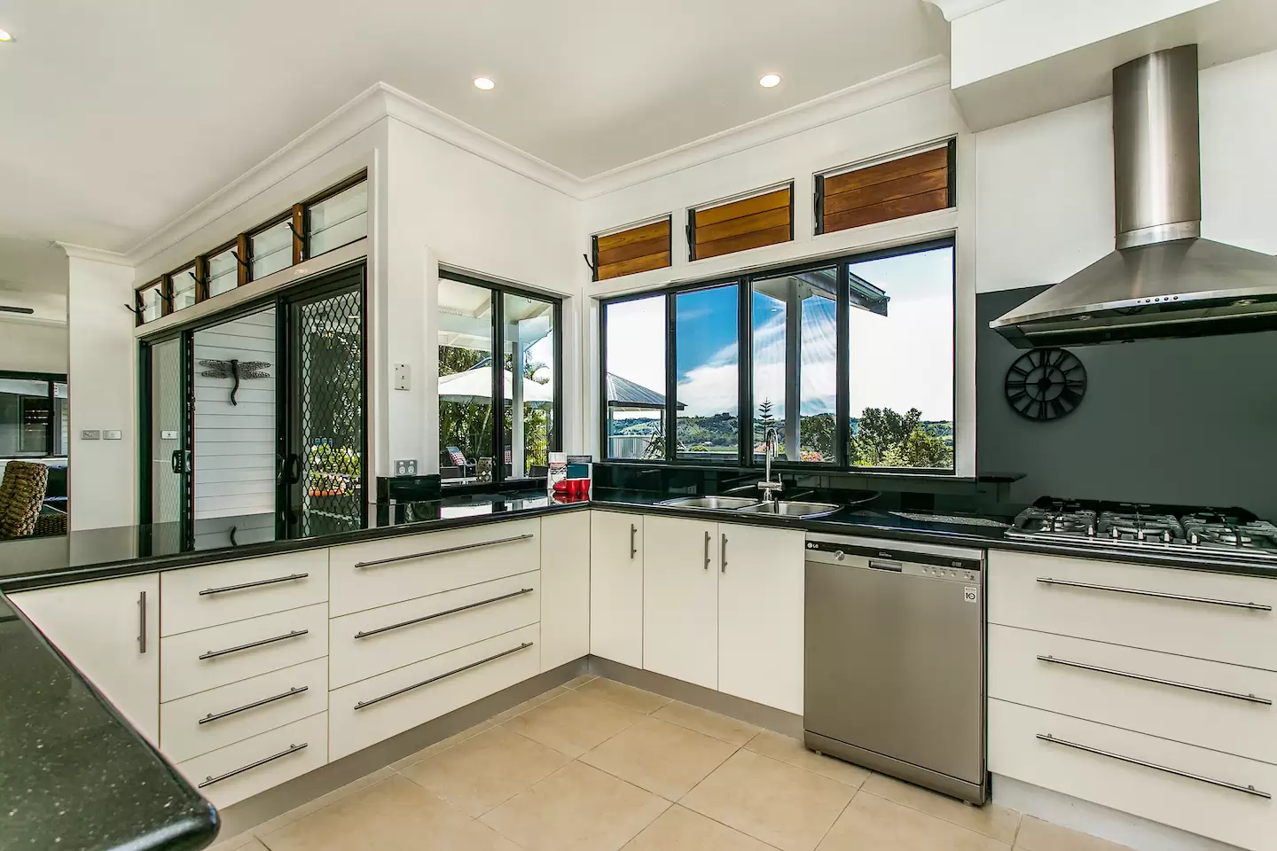 719 Broken Head Road, Broken Head For Sale by Byron Bay Sotheby's International Realty - image 1