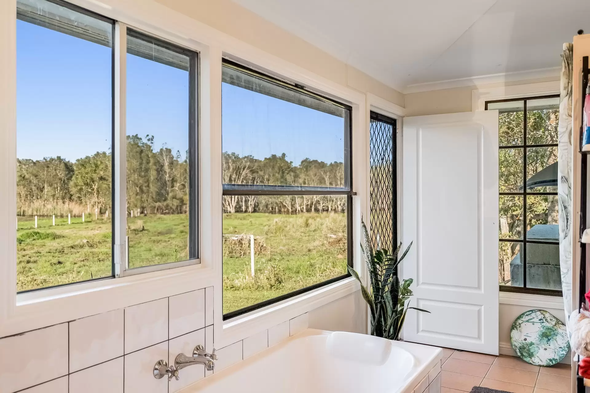 140 Sandy Flat Road, Cumbalum For Sale by Byron Bay Sotheby's International Realty - image 1