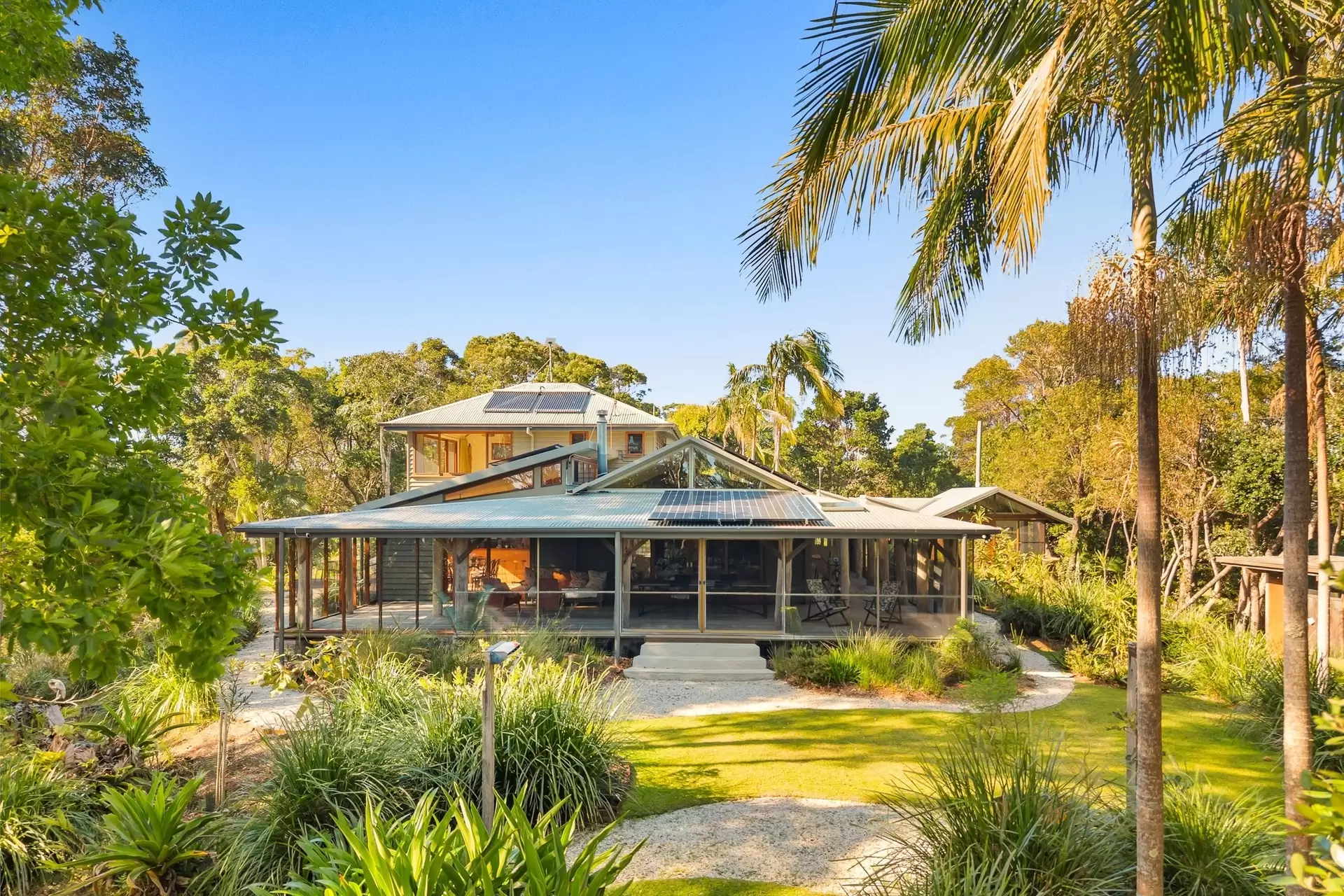 248 Seven Mile Beach Road, Broken Head For Sale by Byron Bay Sotheby's International Realty - image 1