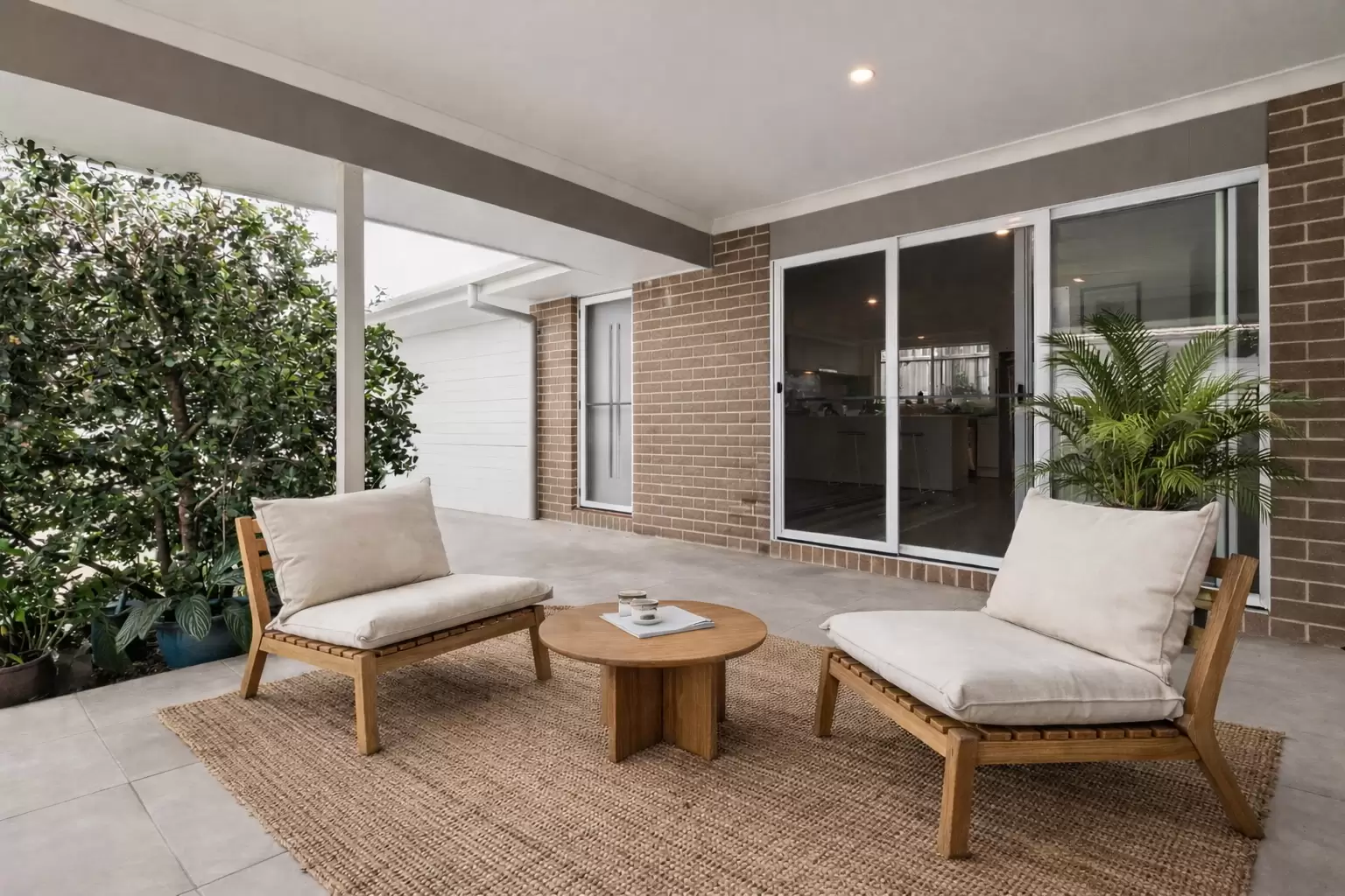 2/16 Oodgeroo Gardens, Byron Bay Sold by Byron Bay Sotheby's International Realty - image 1