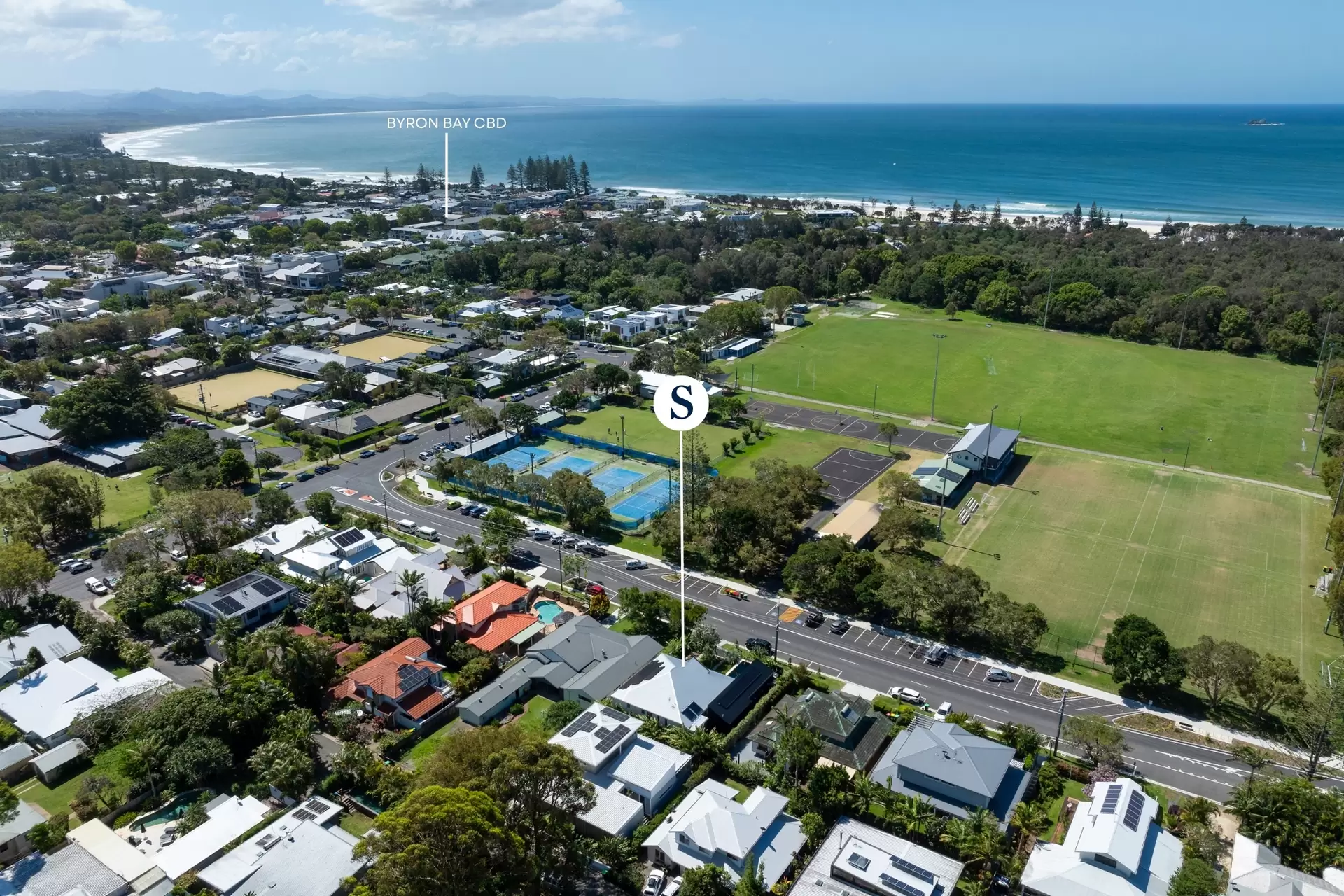 36 Carlyle Street, Byron Bay Sold by Byron Bay Sotheby's International Realty - image 1