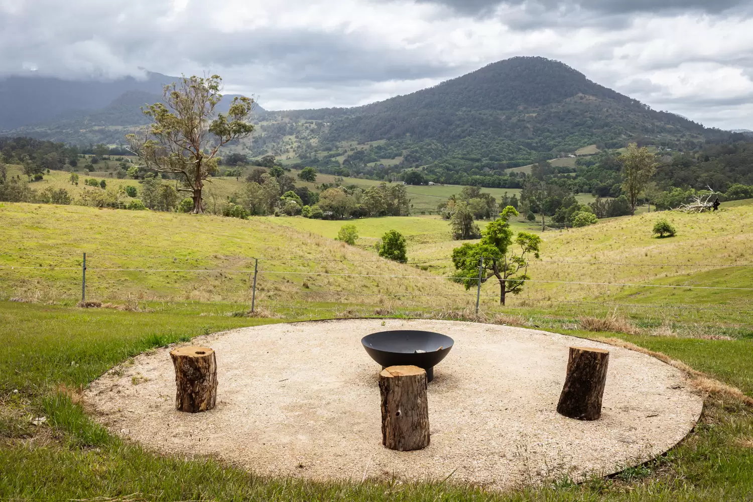 714 Limpinwood Road, Limpinwood Sold by Byron Bay Sotheby's International Realty - image 1