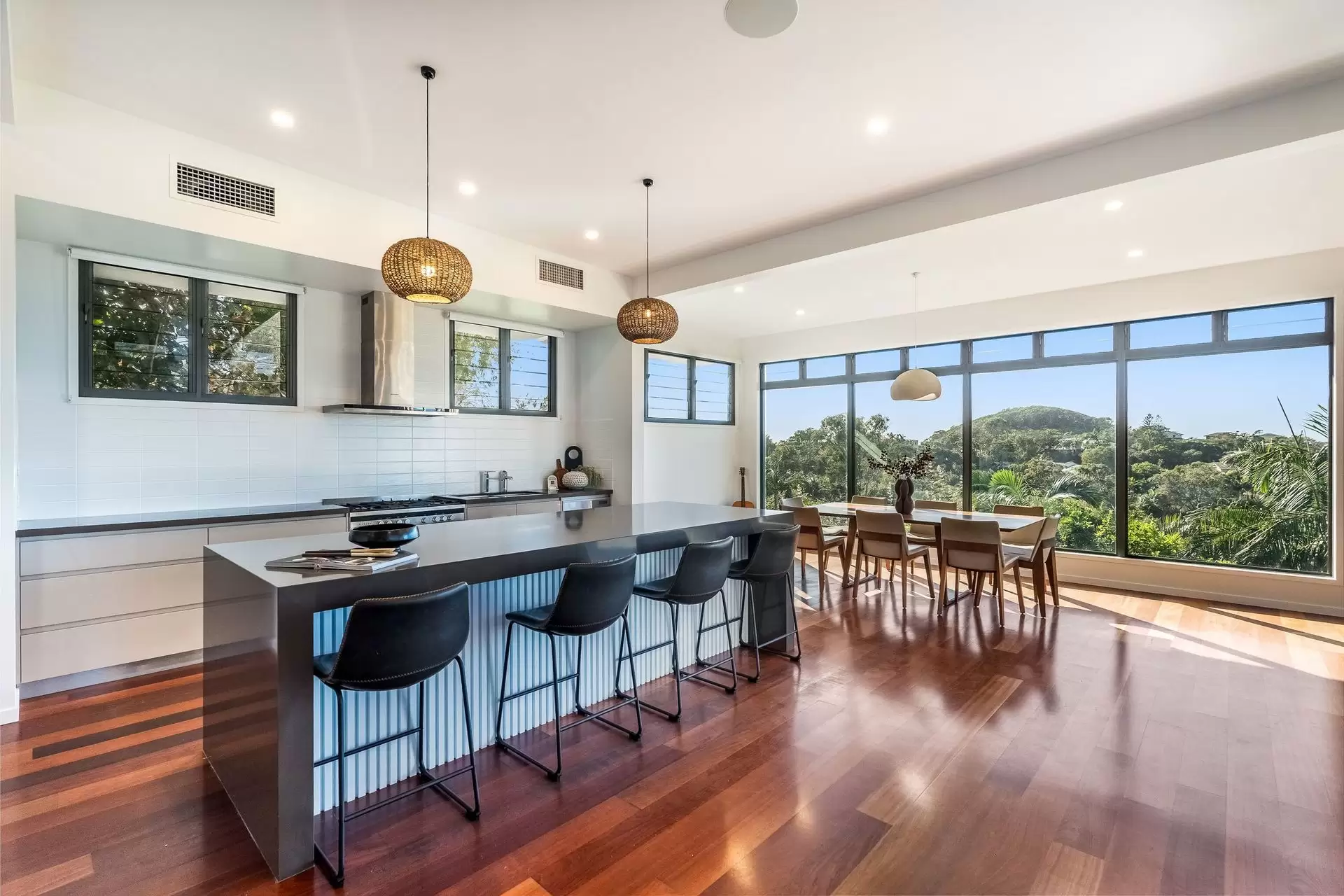 83 Paterson Street, Byron Bay For Sale by Byron Bay Sotheby's International Realty - image 1
