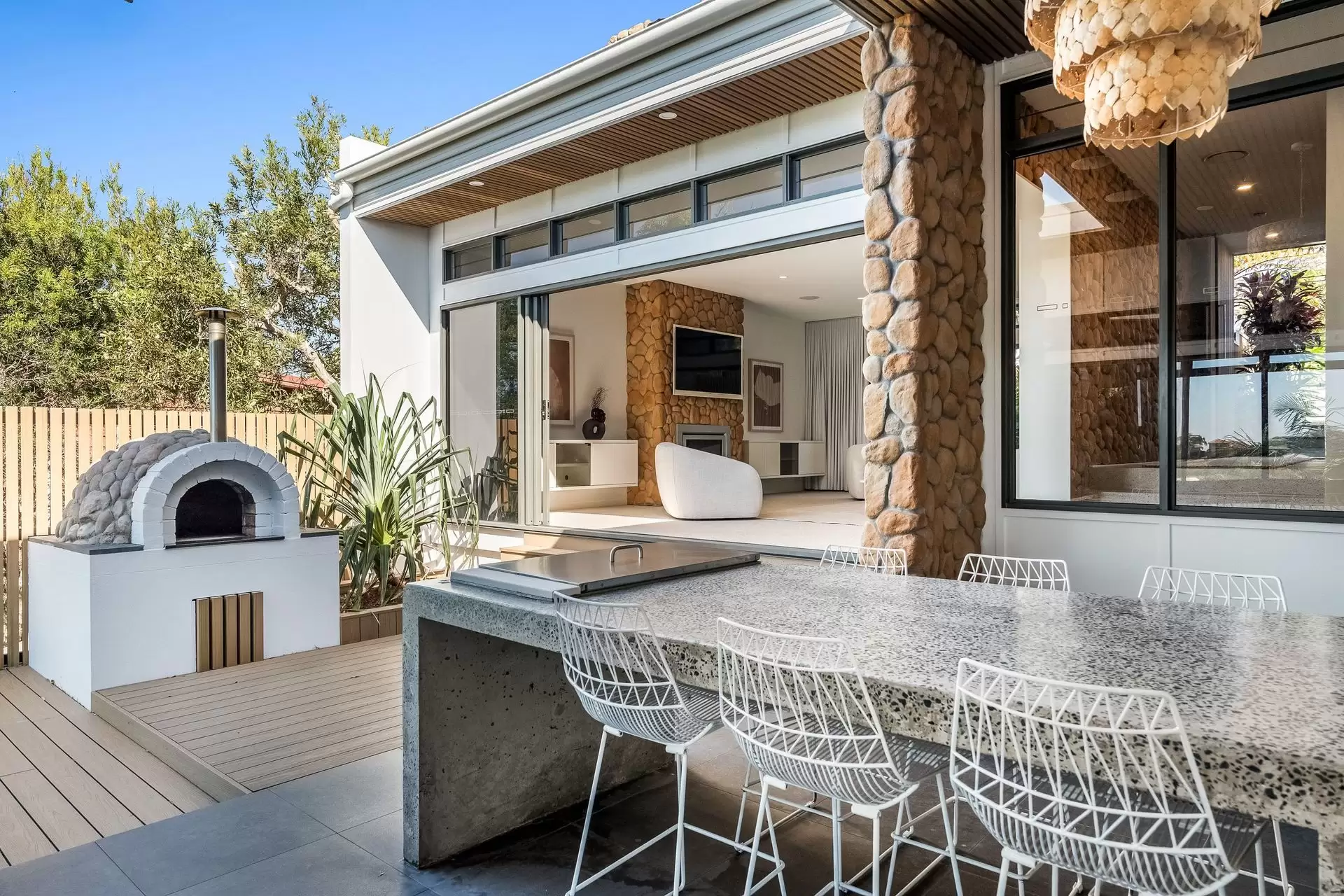 83 Paterson Street, Byron Bay For Sale by Byron Bay Sotheby's International Realty - image 1