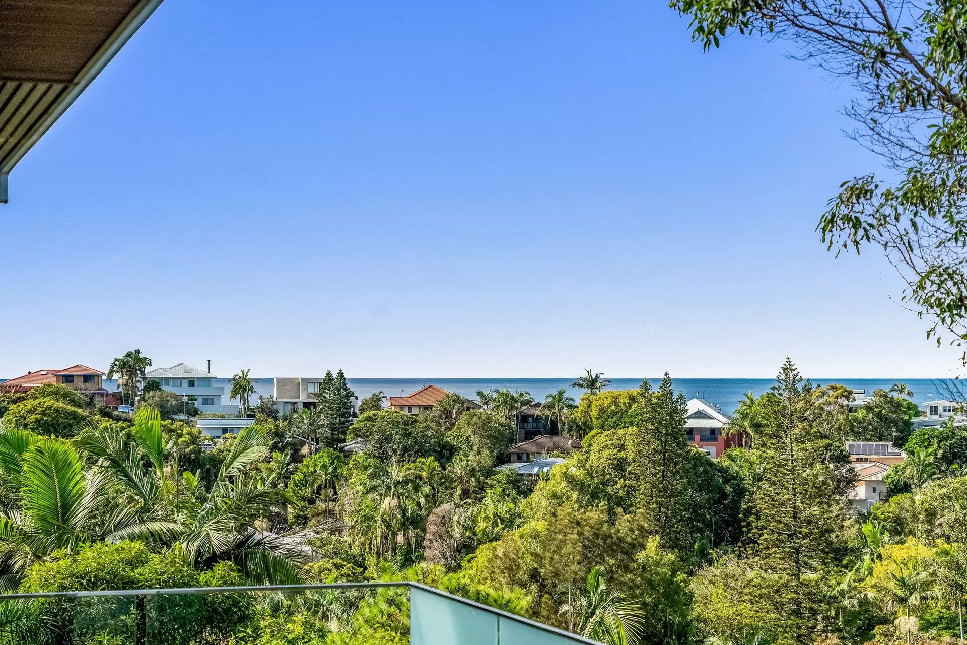 83 Paterson Street, Byron Bay For Sale by Byron Bay Sotheby's International Realty - image 1