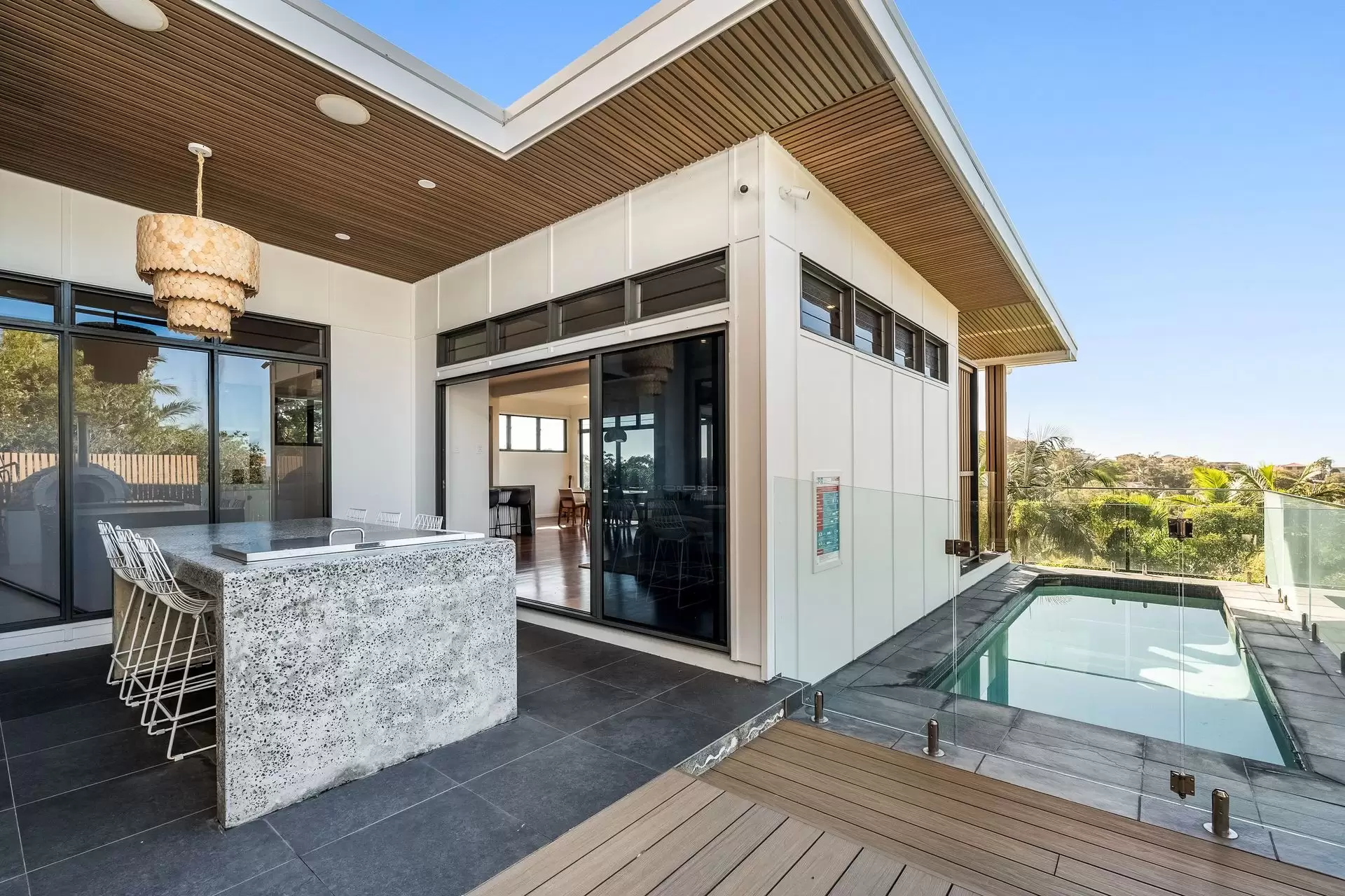 83 Paterson Street, Byron Bay For Sale by Byron Bay Sotheby's International Realty - image 1