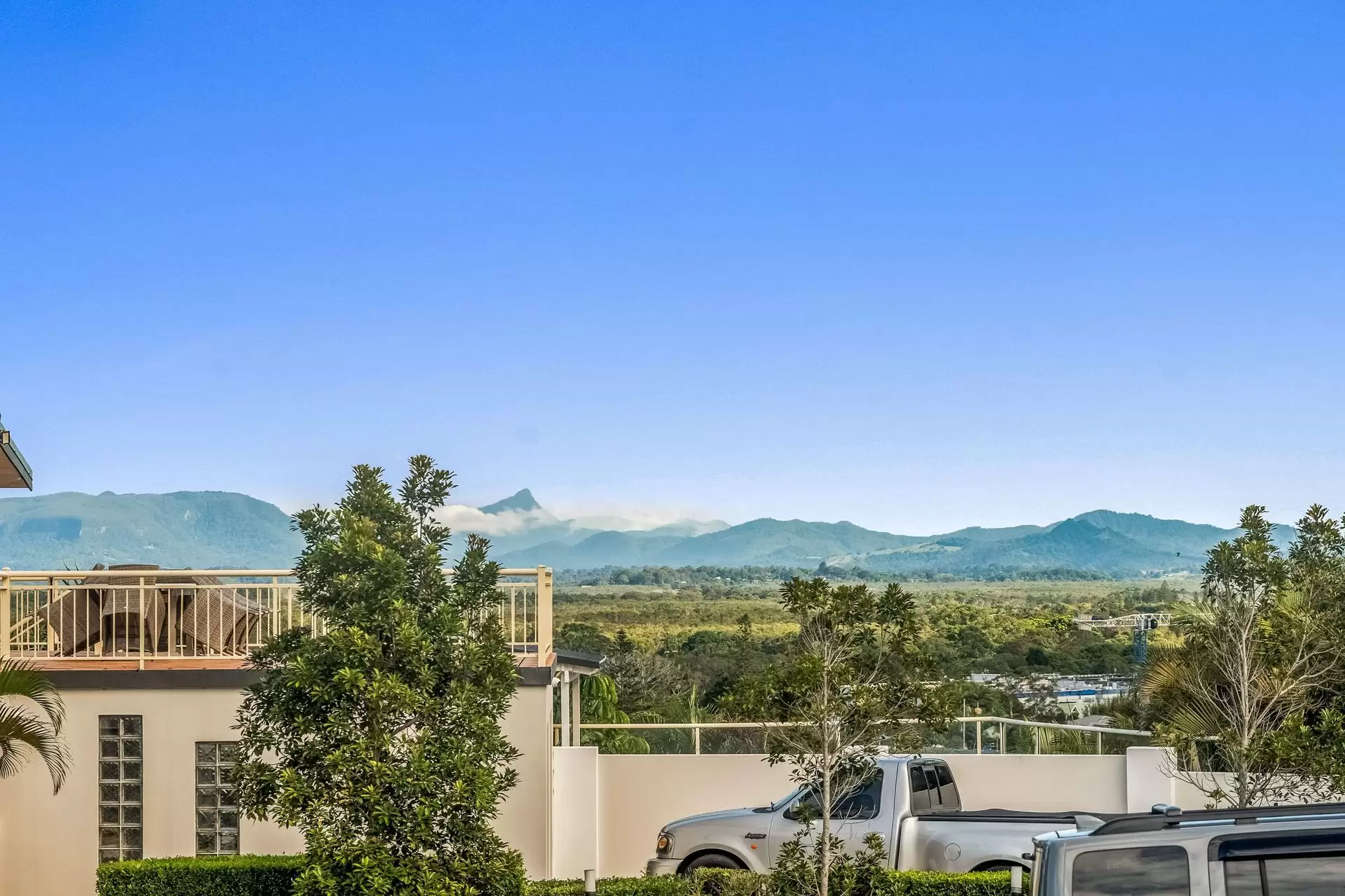 83 Paterson Street, Byron Bay For Sale by Byron Bay Sotheby's International Realty - image 1