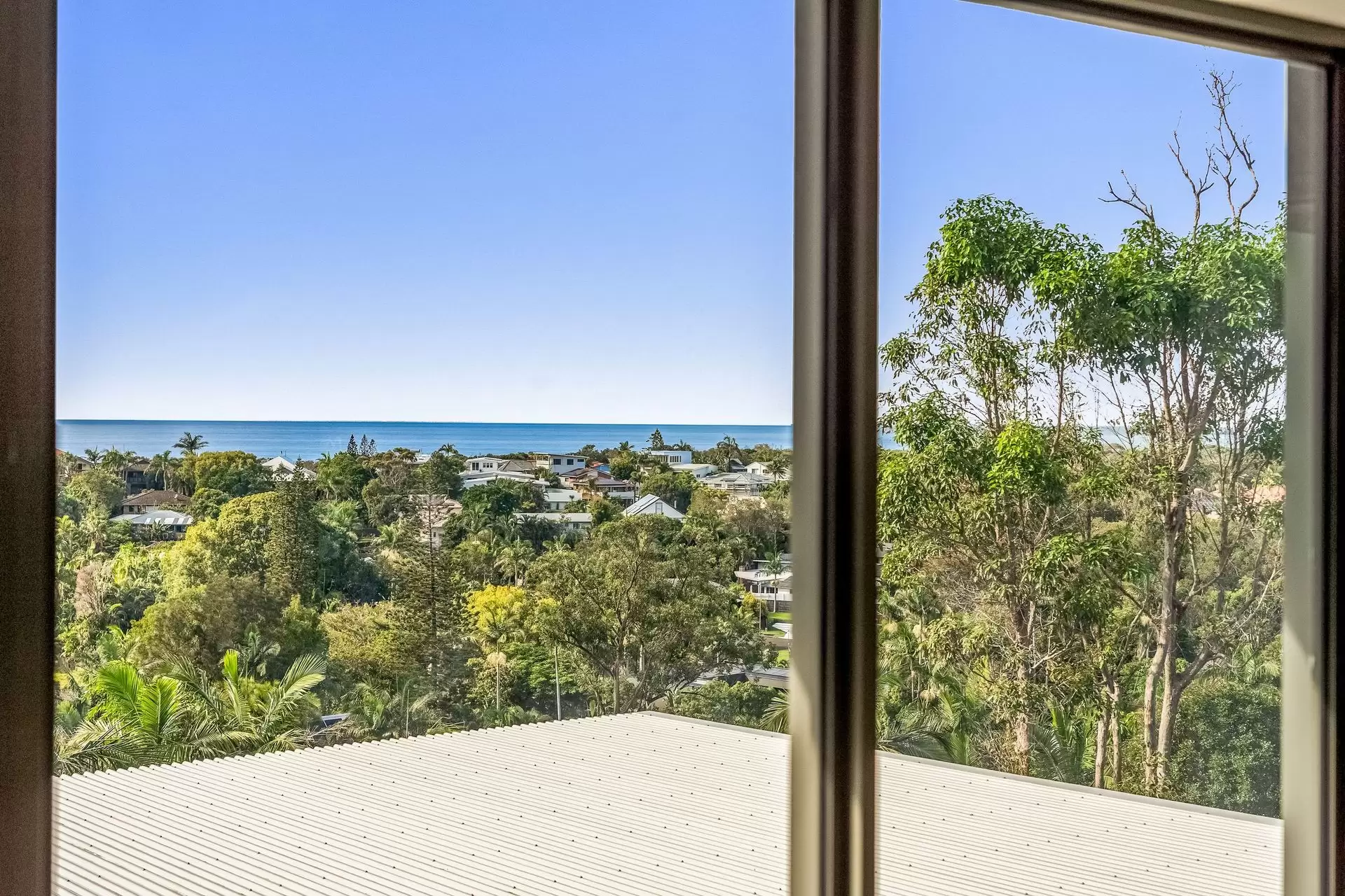 83 Paterson Street, Byron Bay For Sale by Byron Bay Sotheby's International Realty - image 1