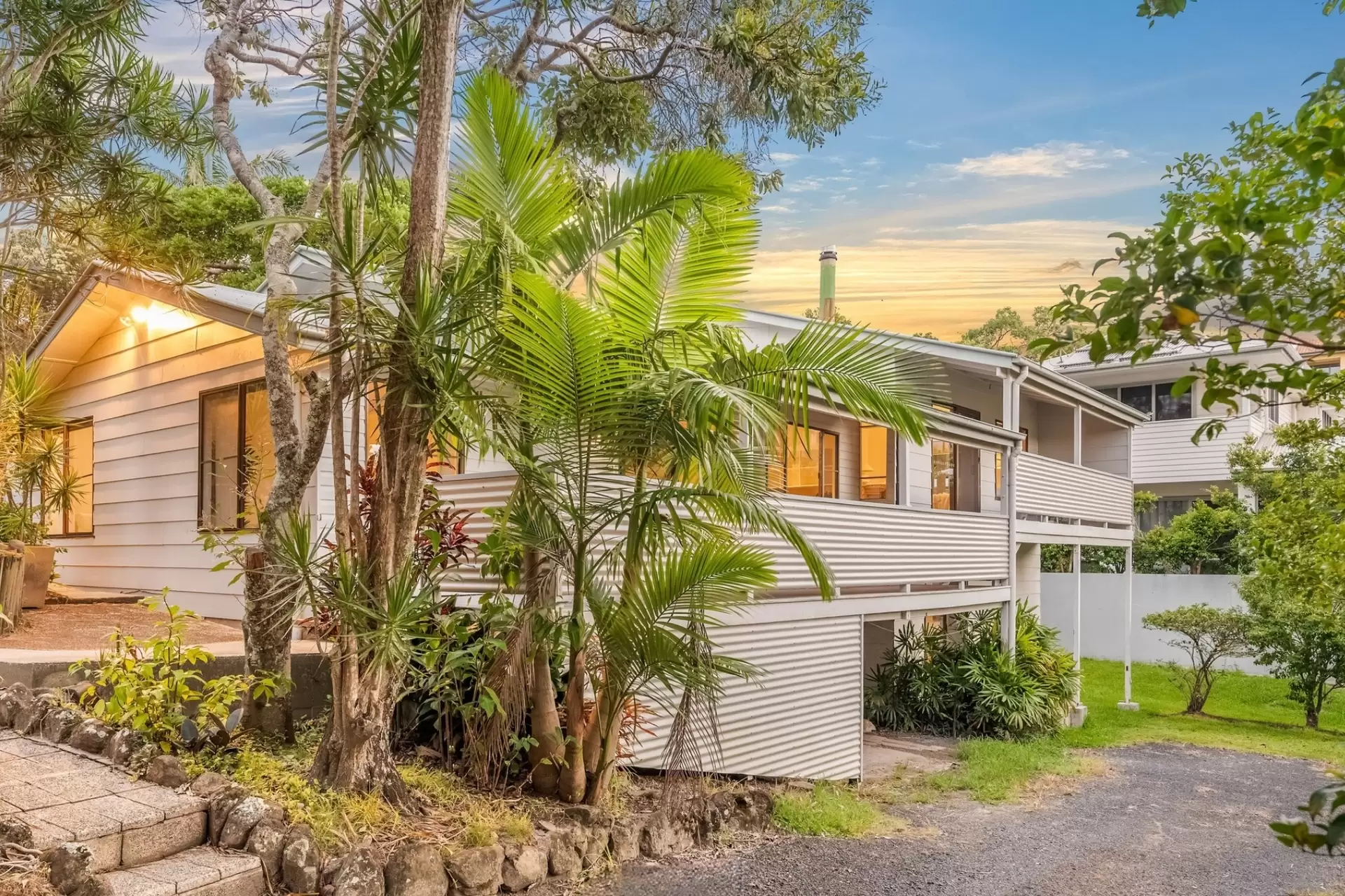 60 Ruskin Street, Byron Bay Sold by Byron Bay Sotheby's International Realty - image 1