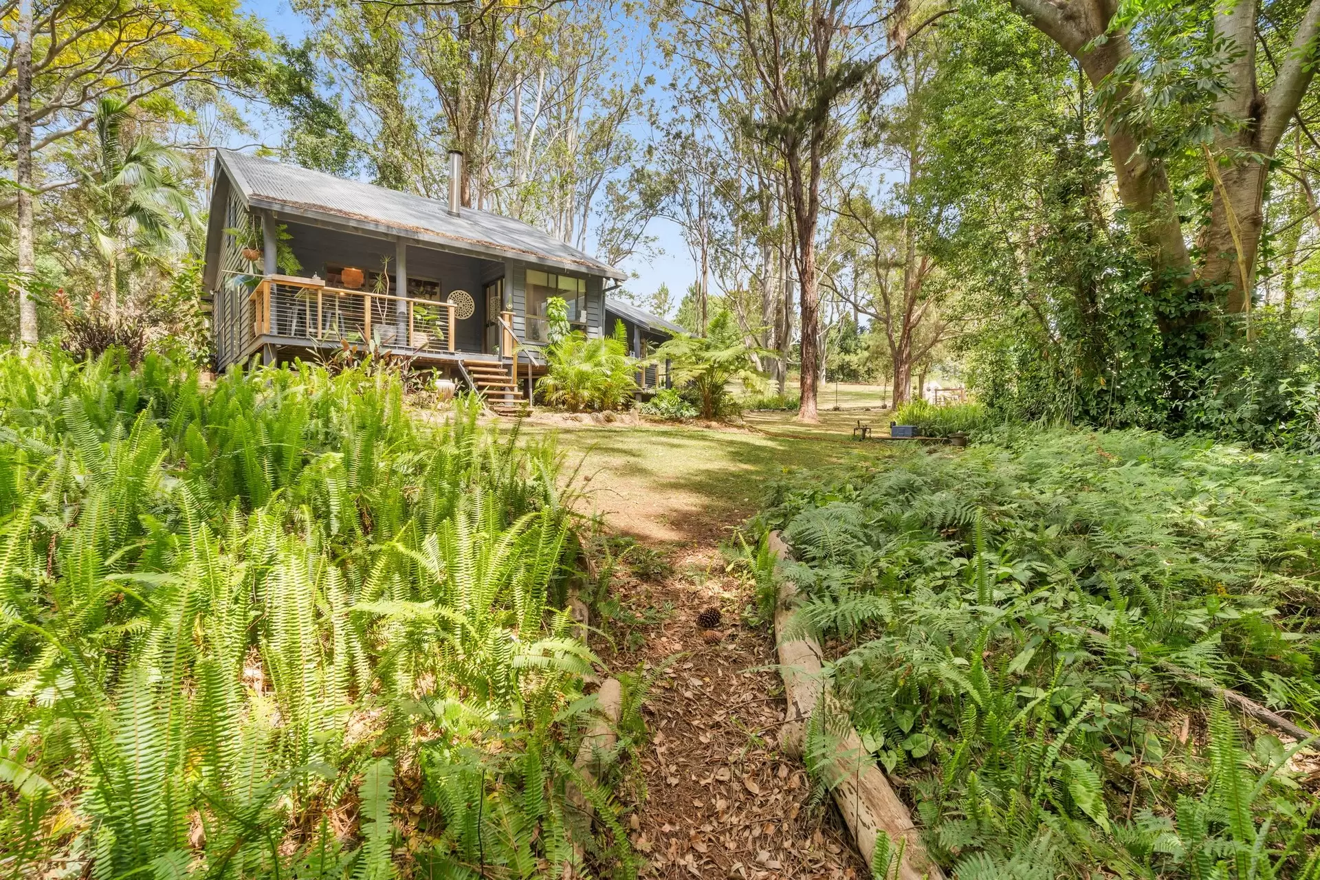 173 Fowlers Lane, Bangalow Sold by Byron Bay Sotheby's International Realty - image 1