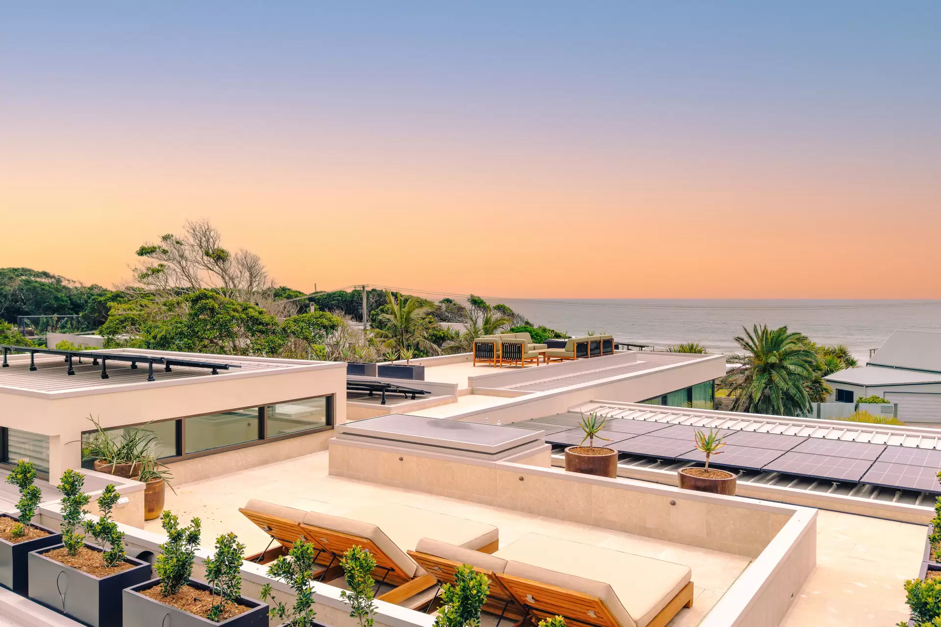17 Border Street, Byron Bay Sold by Byron Bay Sotheby's International Realty - image 1