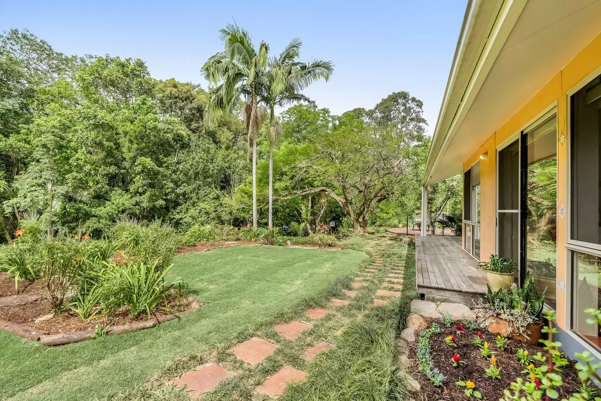 60 Brushbox Drive, Mullumbimby Sold by Byron Bay Sotheby's International Realty - image 1