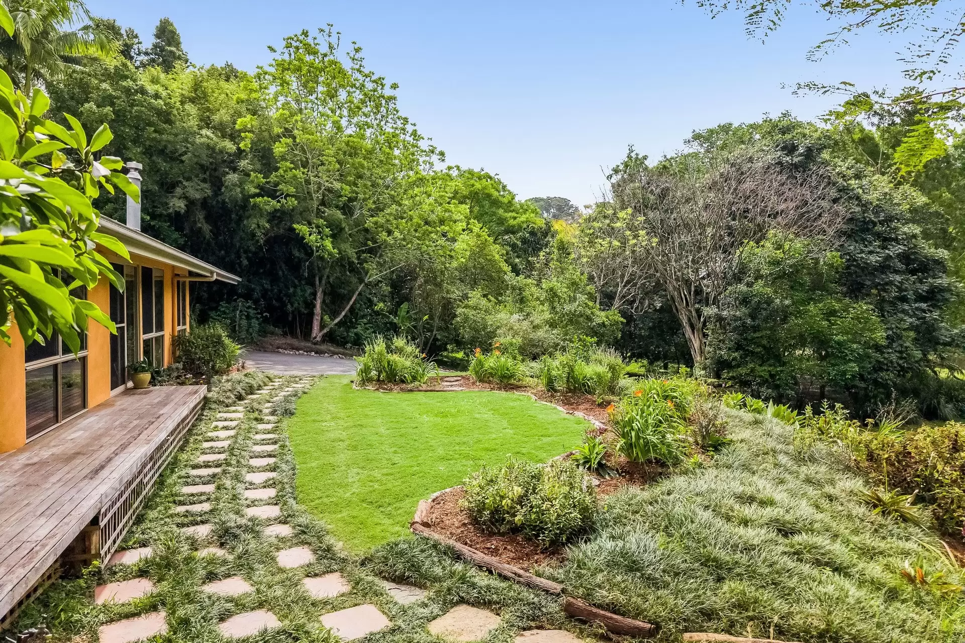60 Brushbox Drive, Mullumbimby Sold by Byron Bay Sotheby's International Realty - image 1