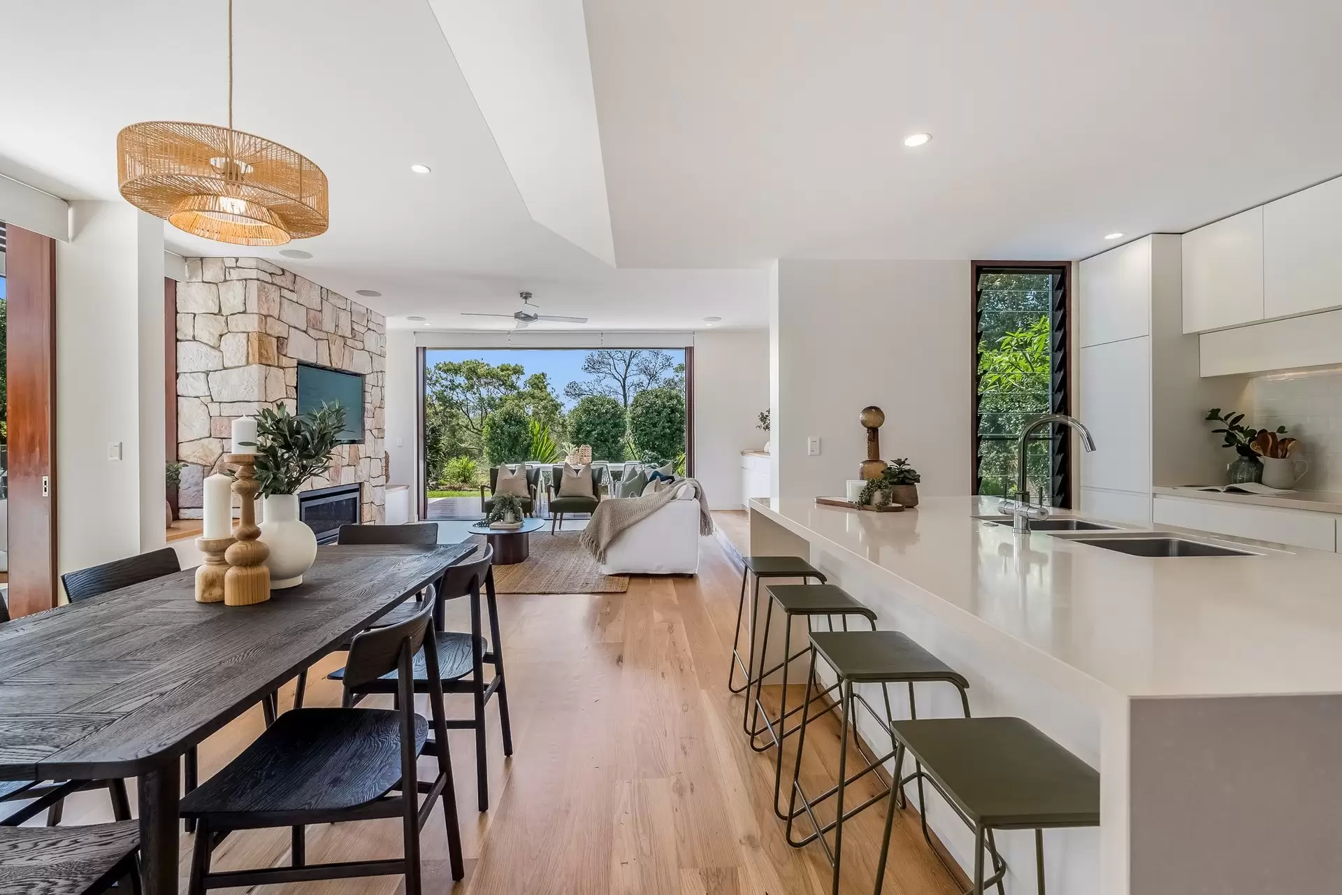24 Beachcomber Drive, Byron Bay Sold by Byron Bay Sotheby's International Realty - image 1